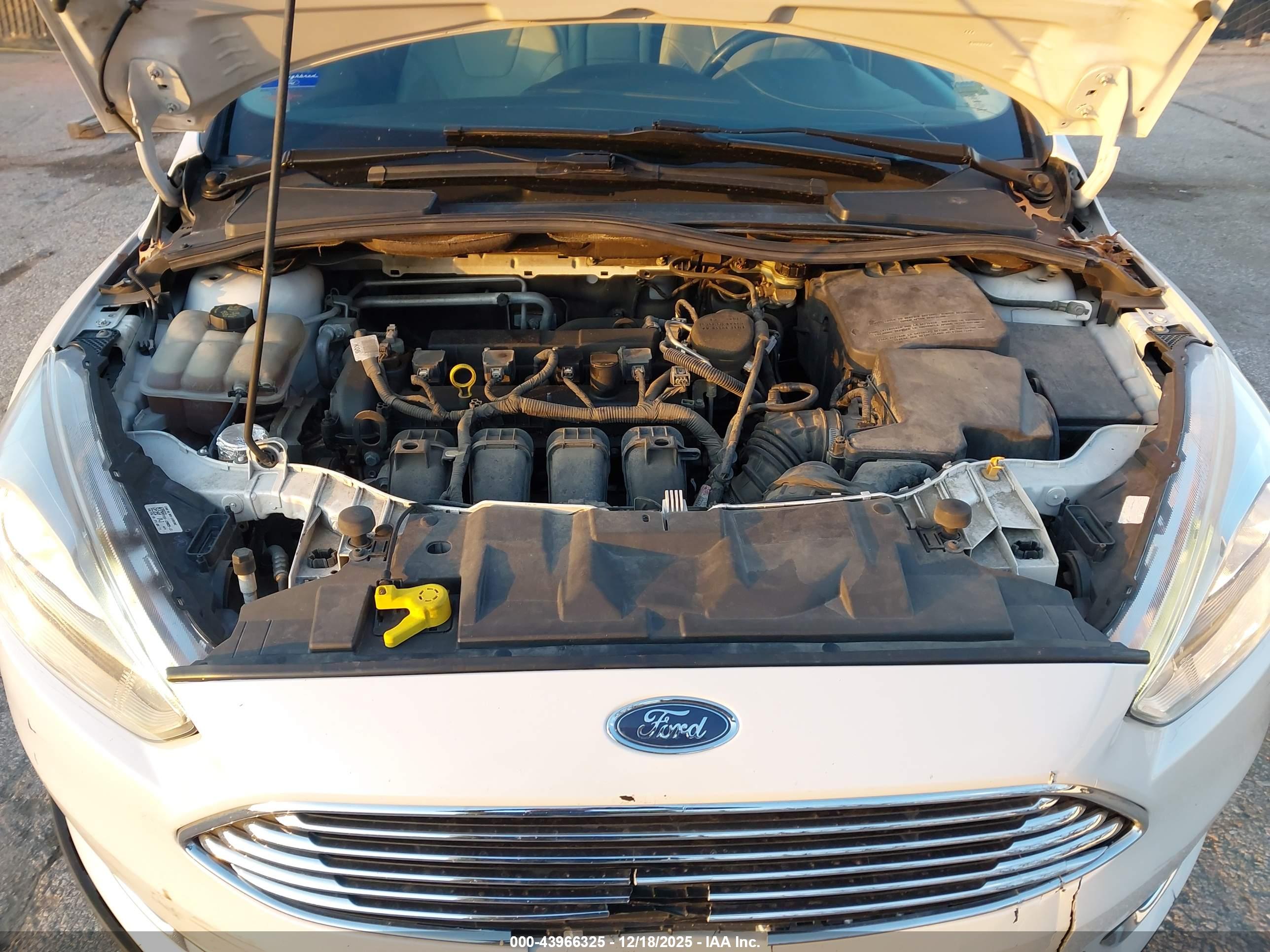 FORD FOCUS image 10