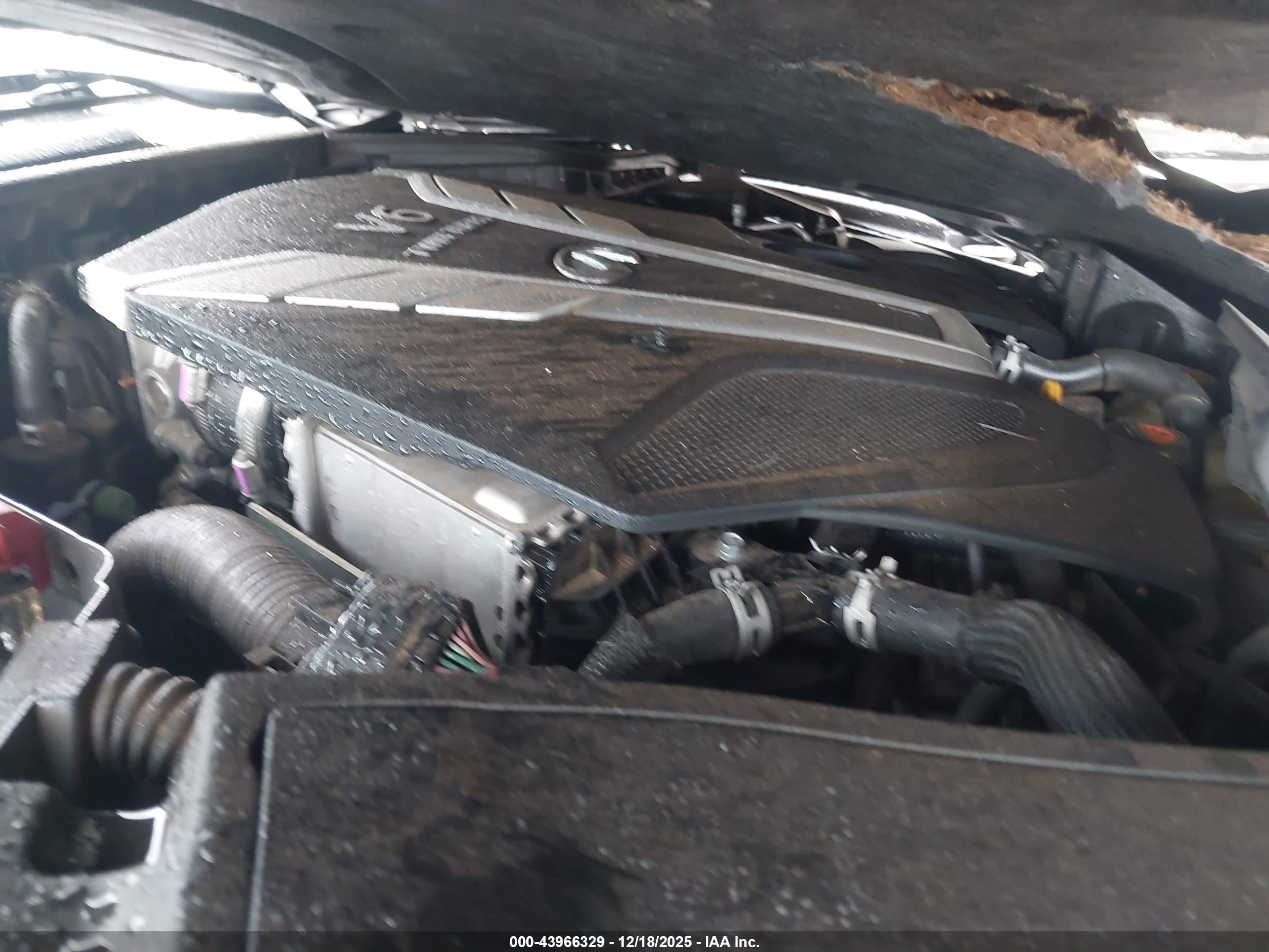 INFINITI Q50 image 10