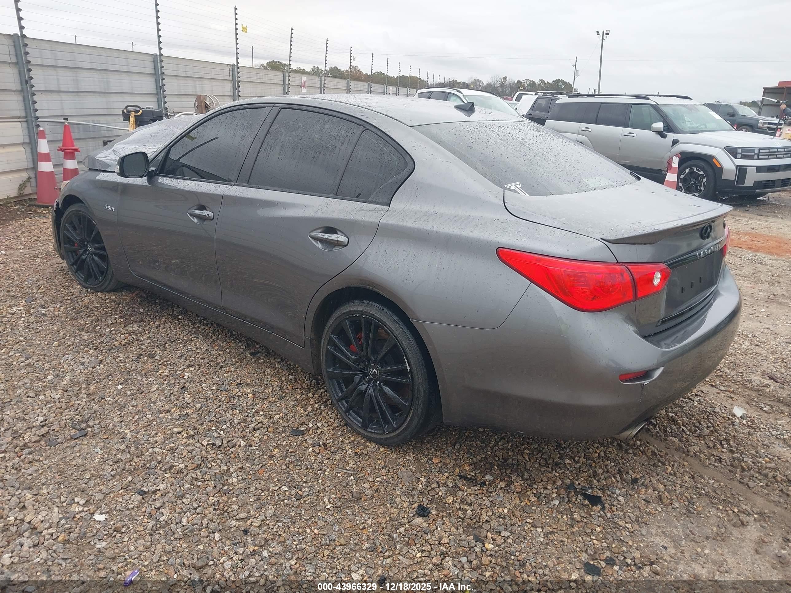 INFINITI Q50 image 3