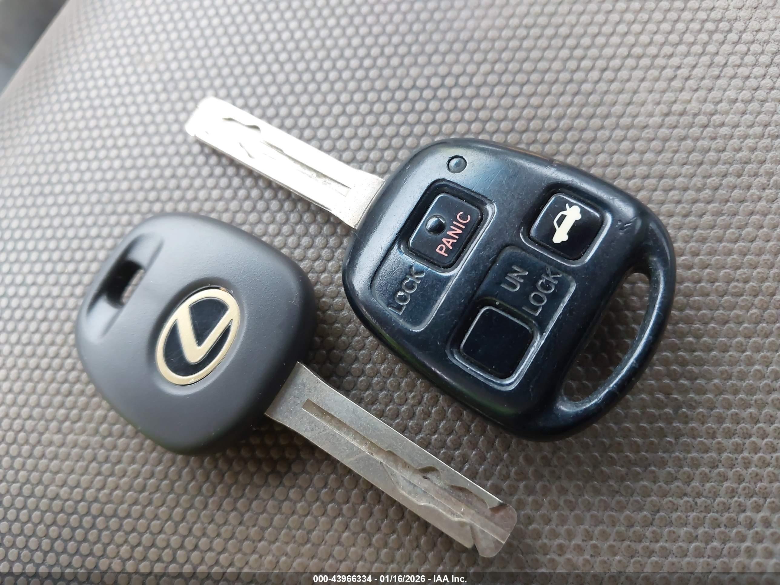 LEXUS ES image 11