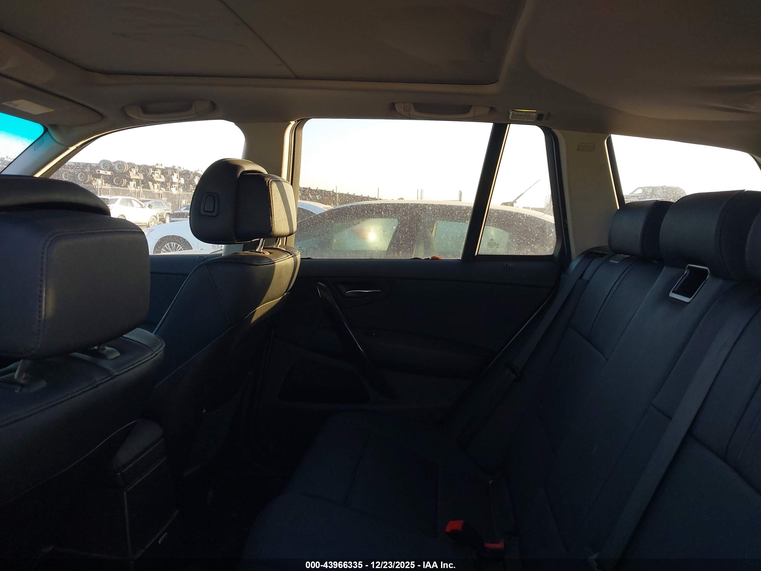 BMW X3 image 8