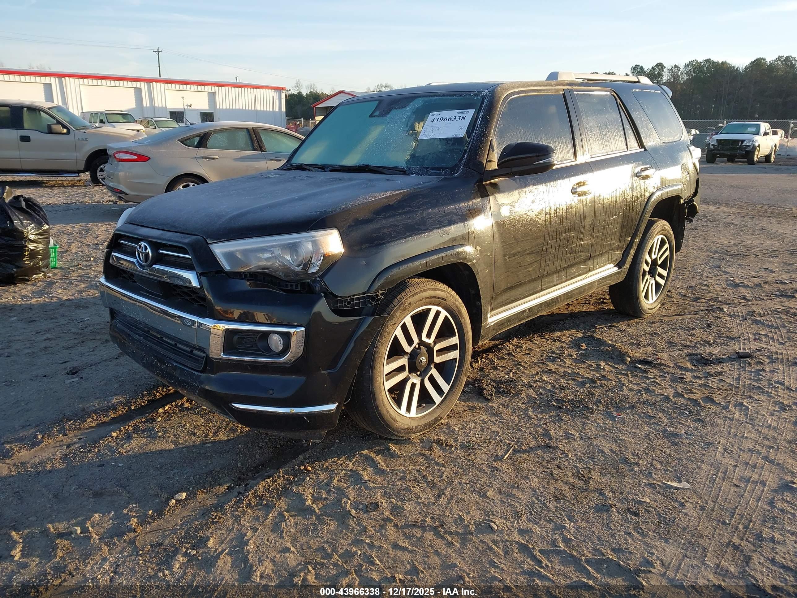 TOYOTA 4RUNNER image 2