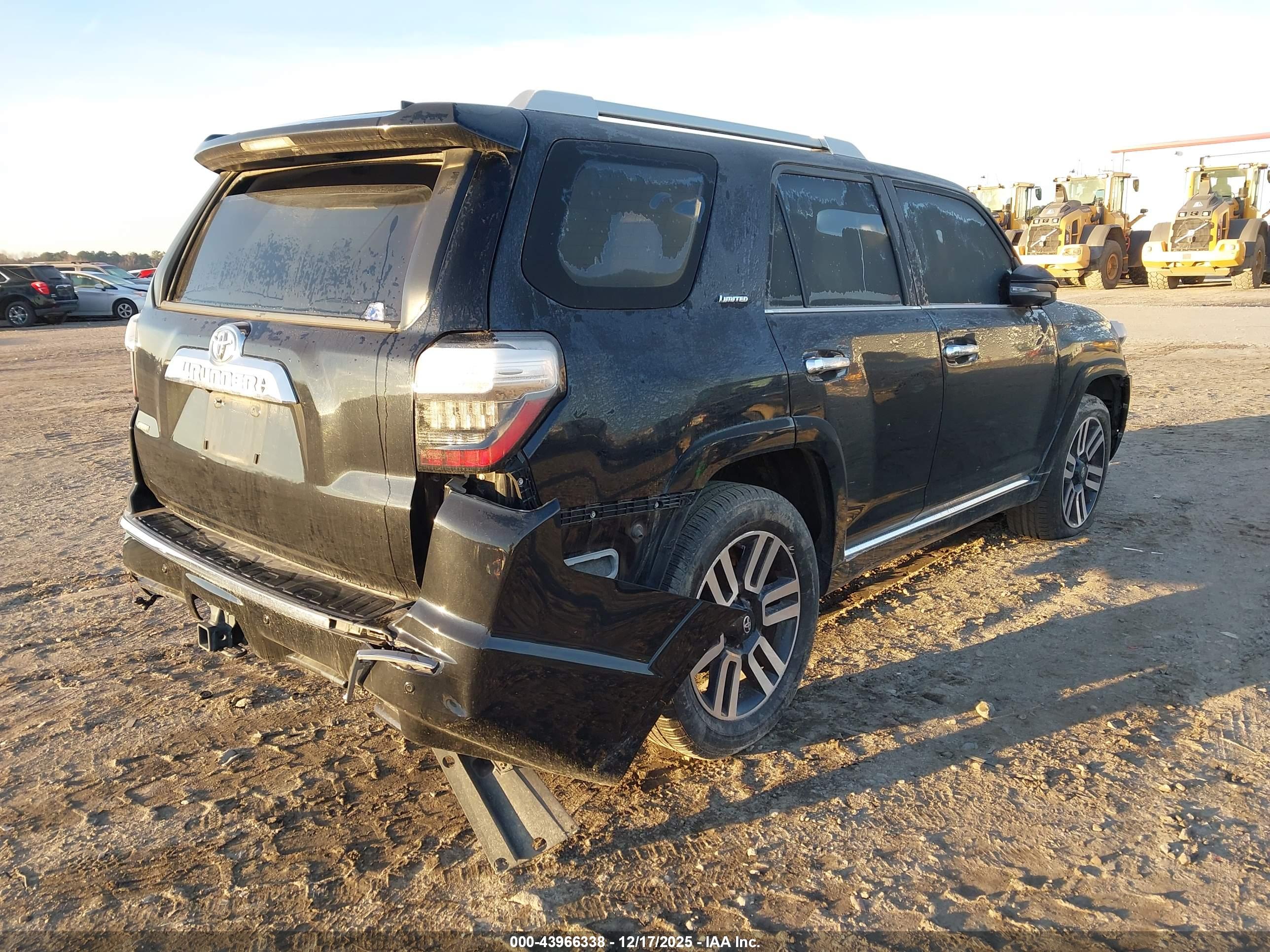 TOYOTA 4RUNNER image 4