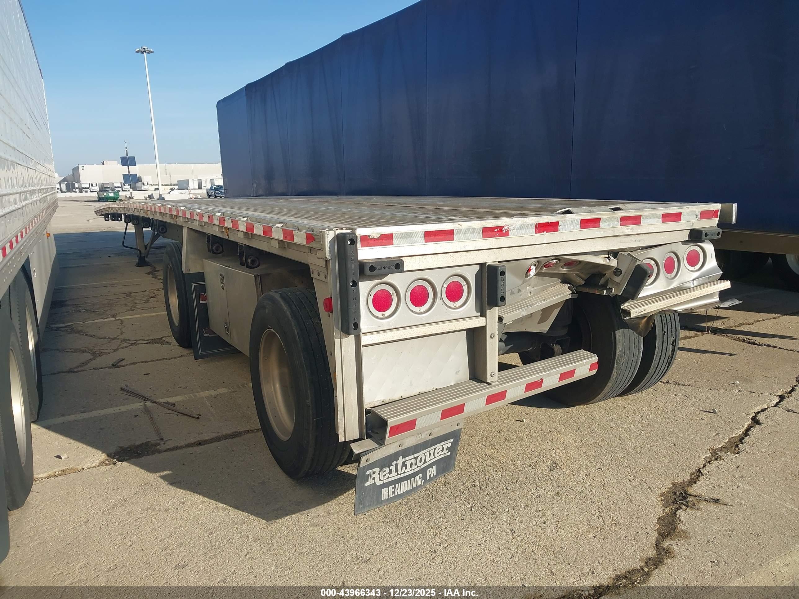 REITNOUER FLATBED image 3