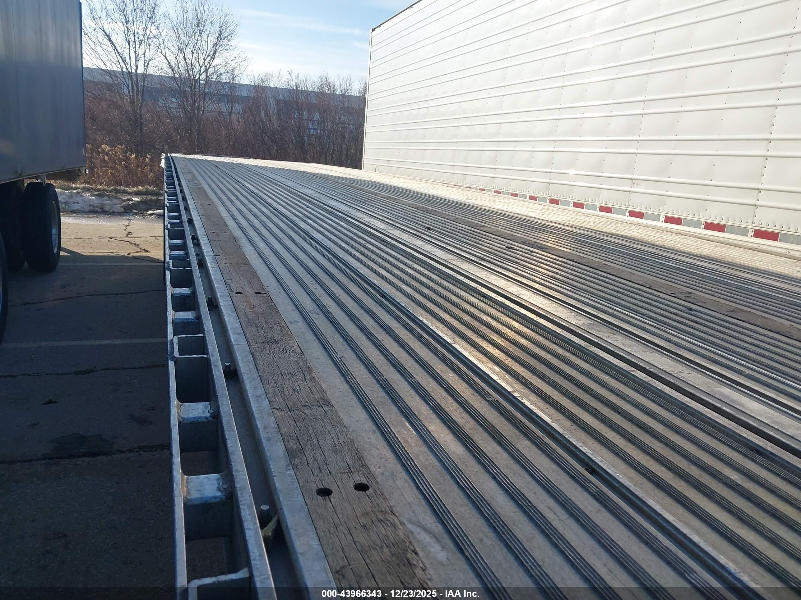 REITNOUER FLATBED image 8