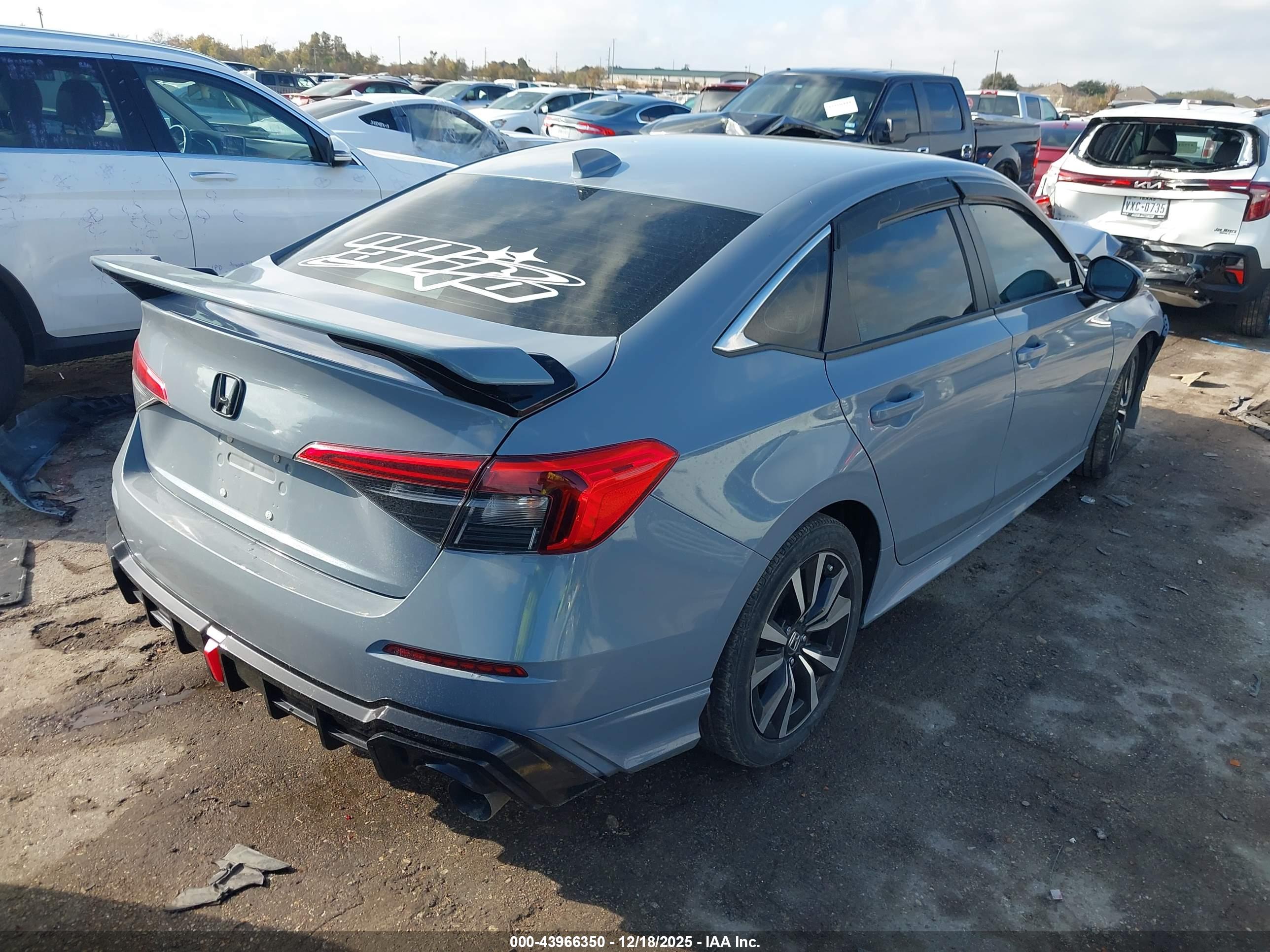HONDA CIVIC image 4