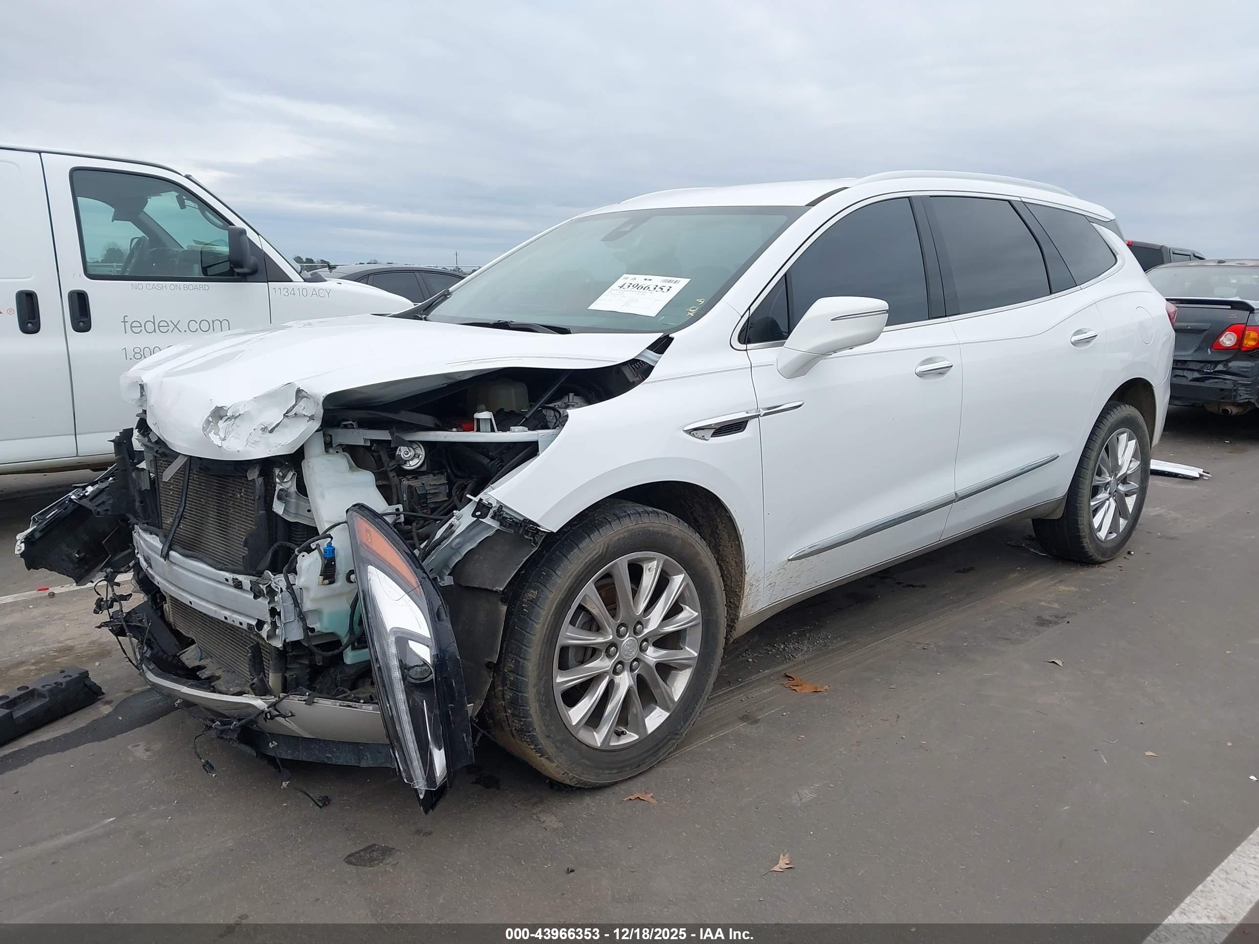 BUICK ENCLAVE image 2