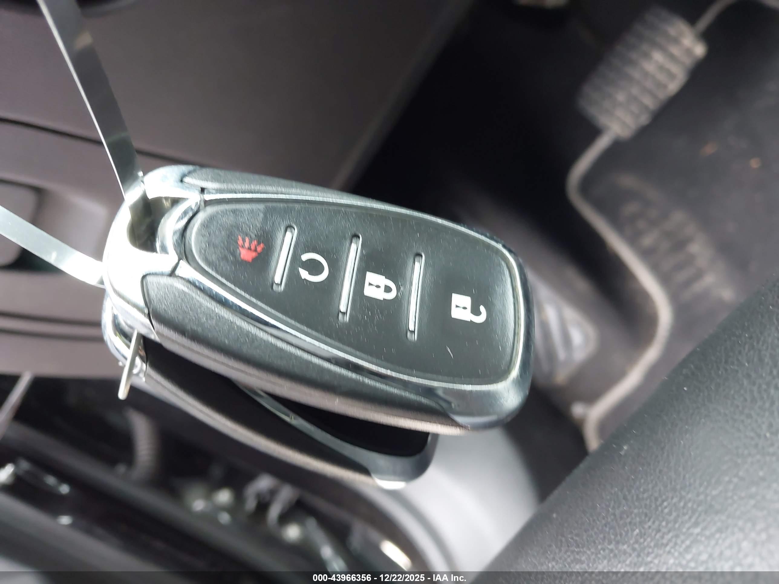 CHEVROLET TRAX image 11