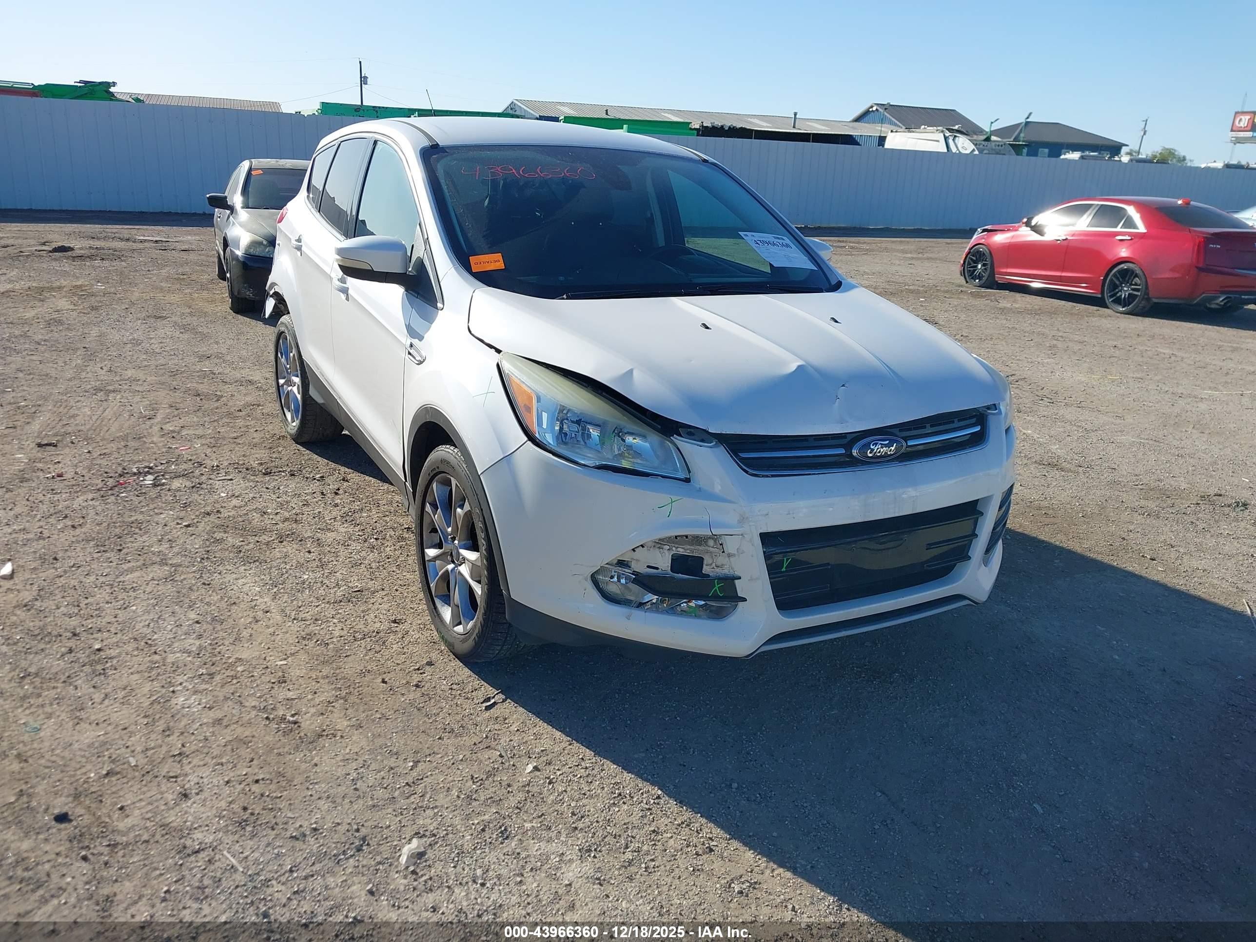 FORD ESCAPE image 6