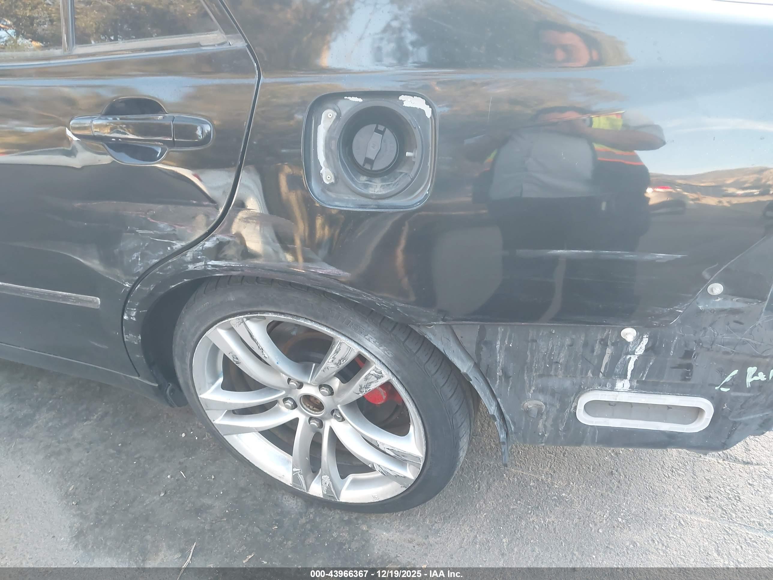 LEXUS IS image 6