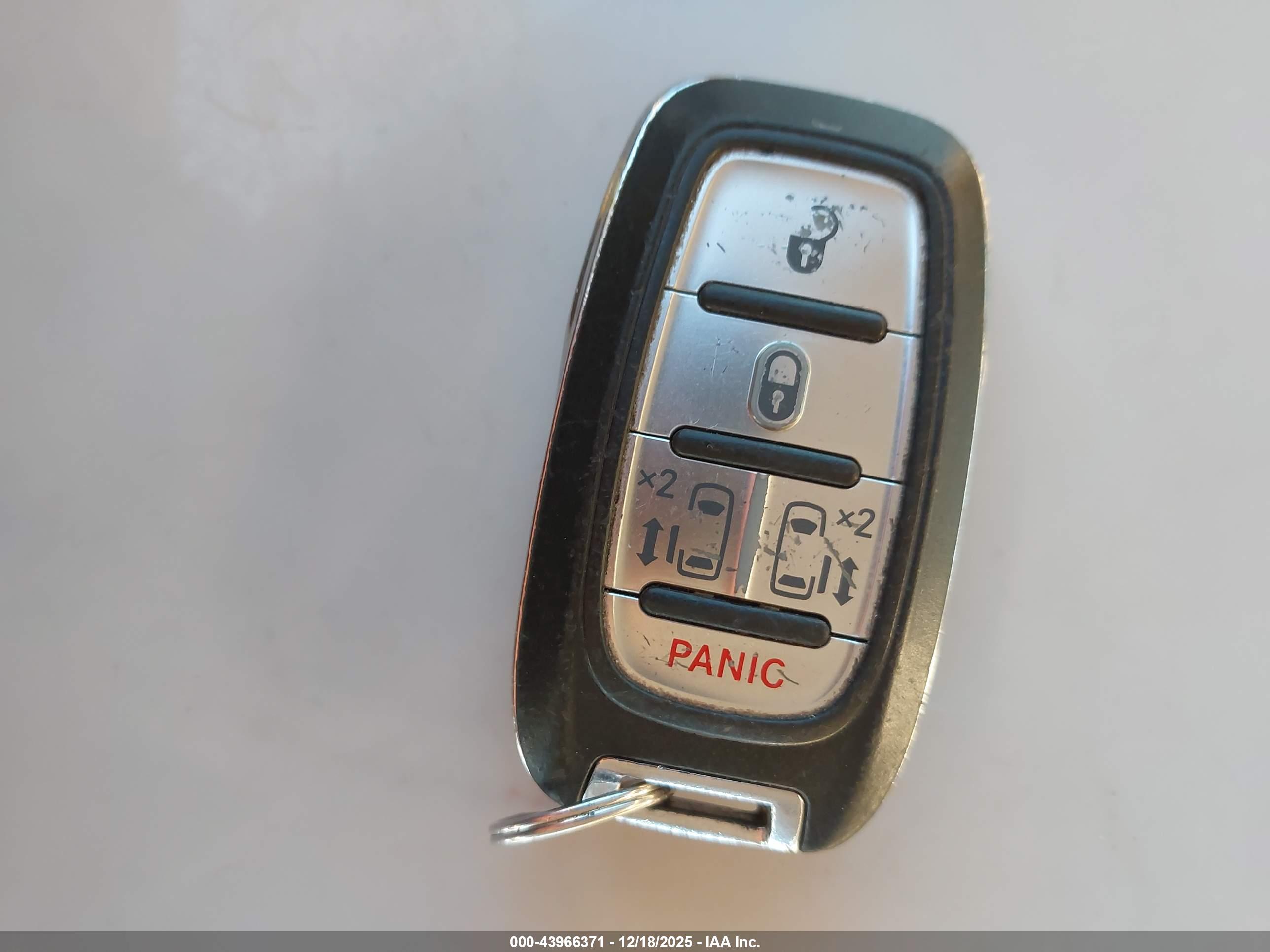 CHRYSLER PACIFICA image 11