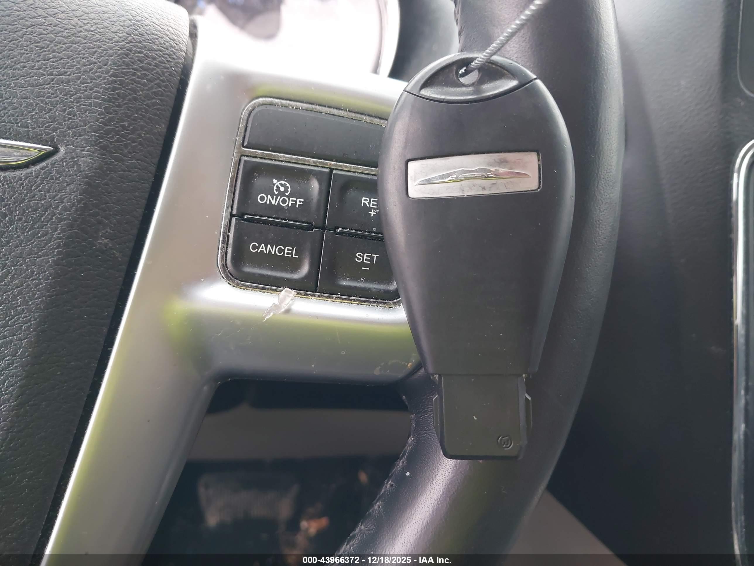 CHRYSLER TOWN image 11