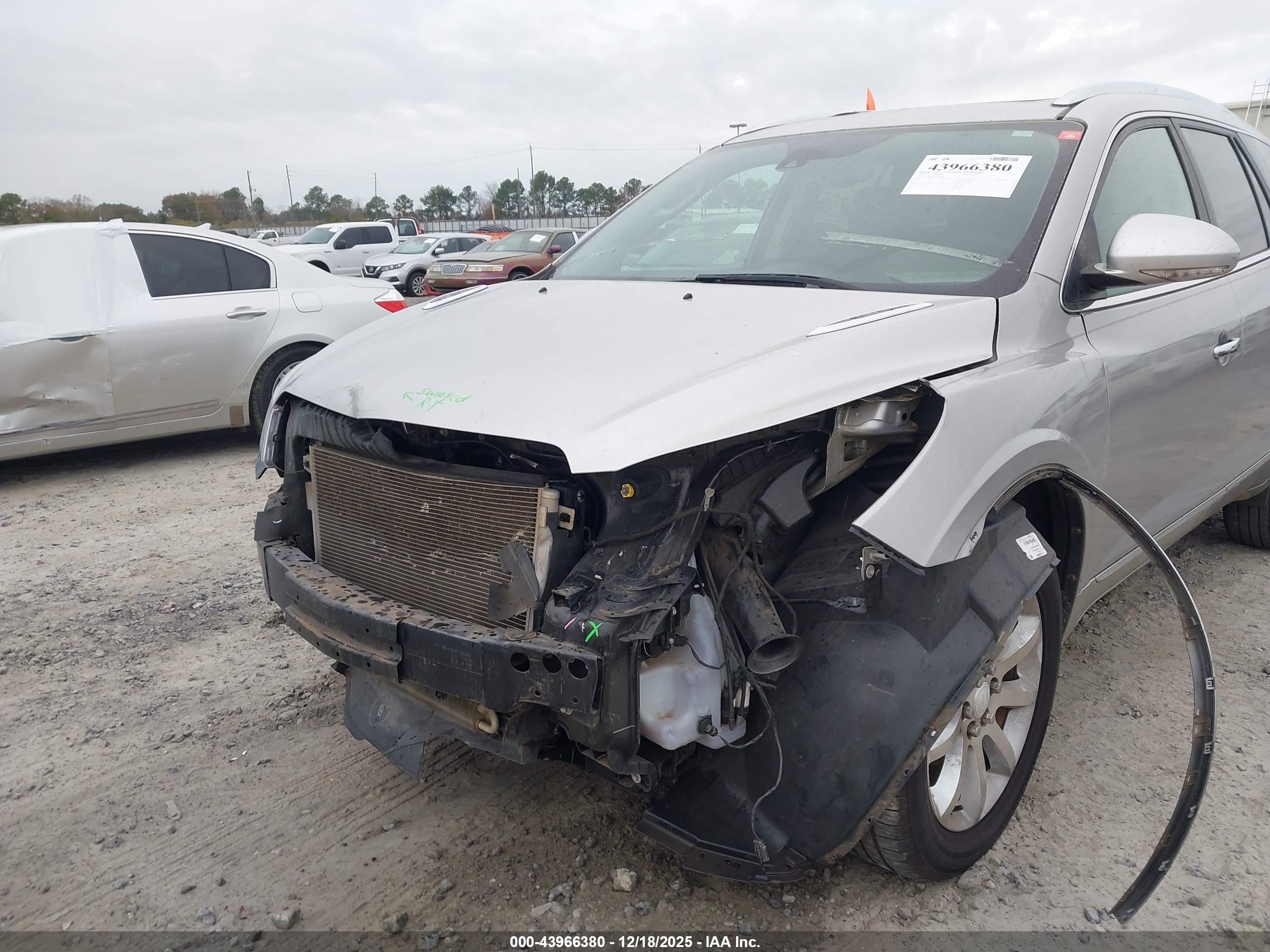 BUICK ENCLAVE image 6