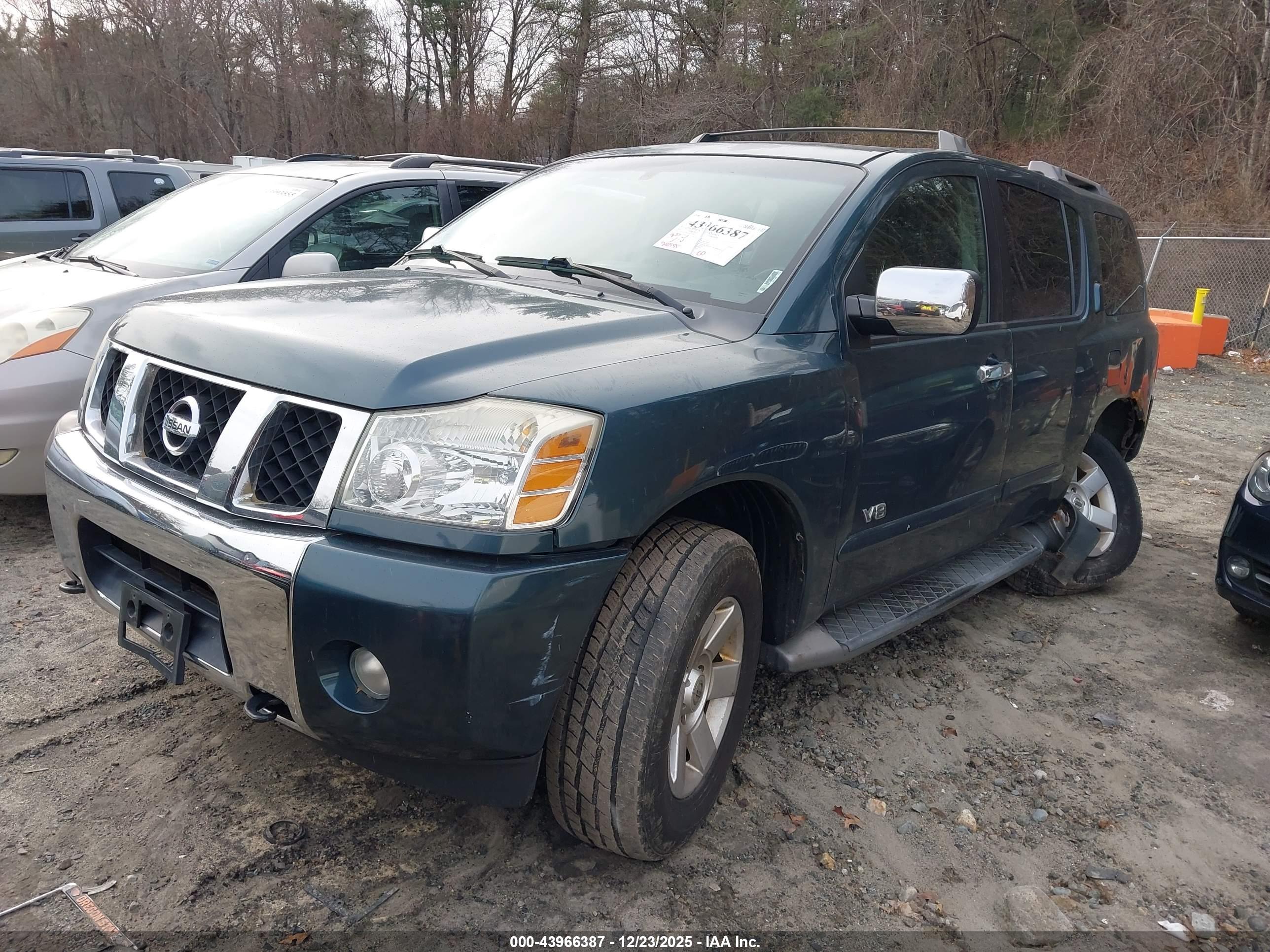 NISSAN ARMADA image 2