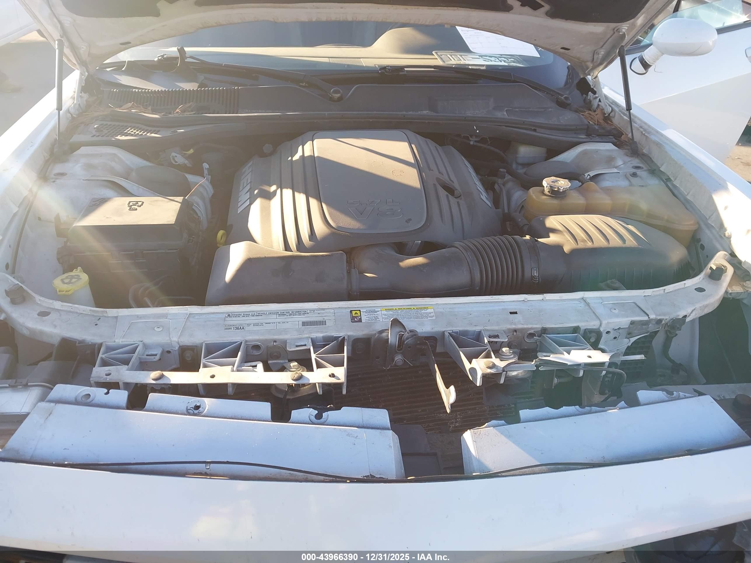 DODGE CHALLENGER image 10