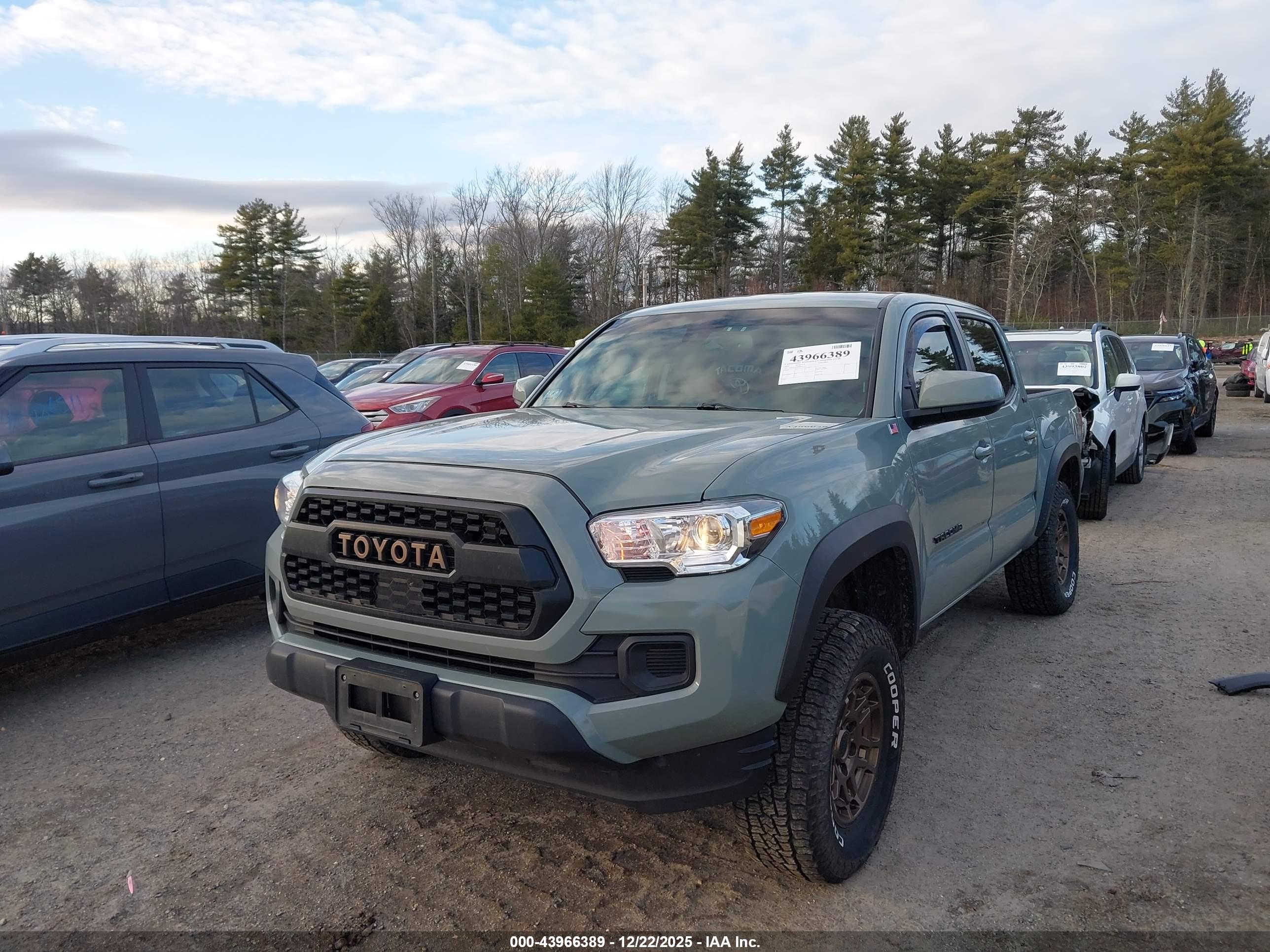 TOYOTA TACOMA image 2