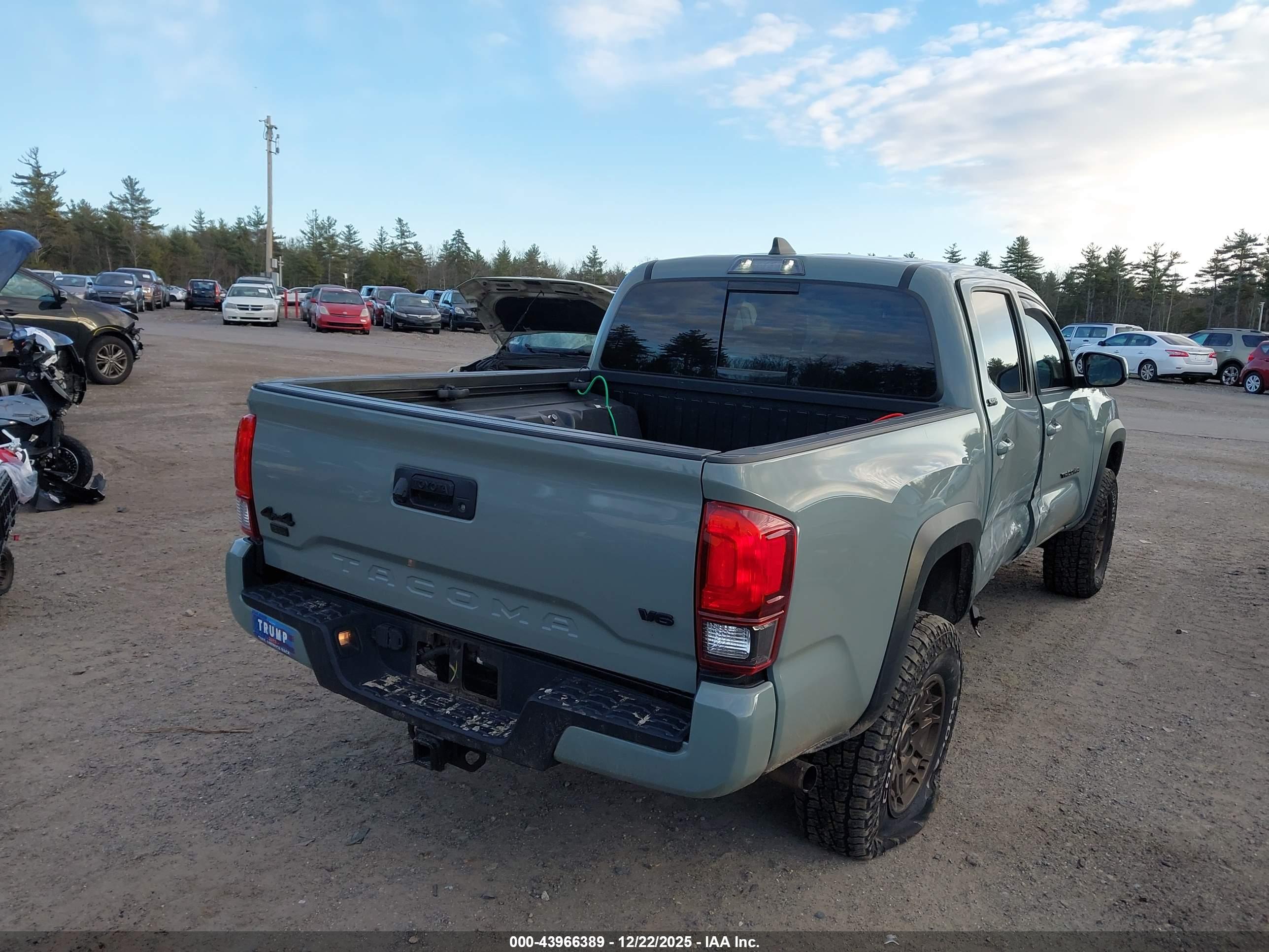 TOYOTA TACOMA image 4