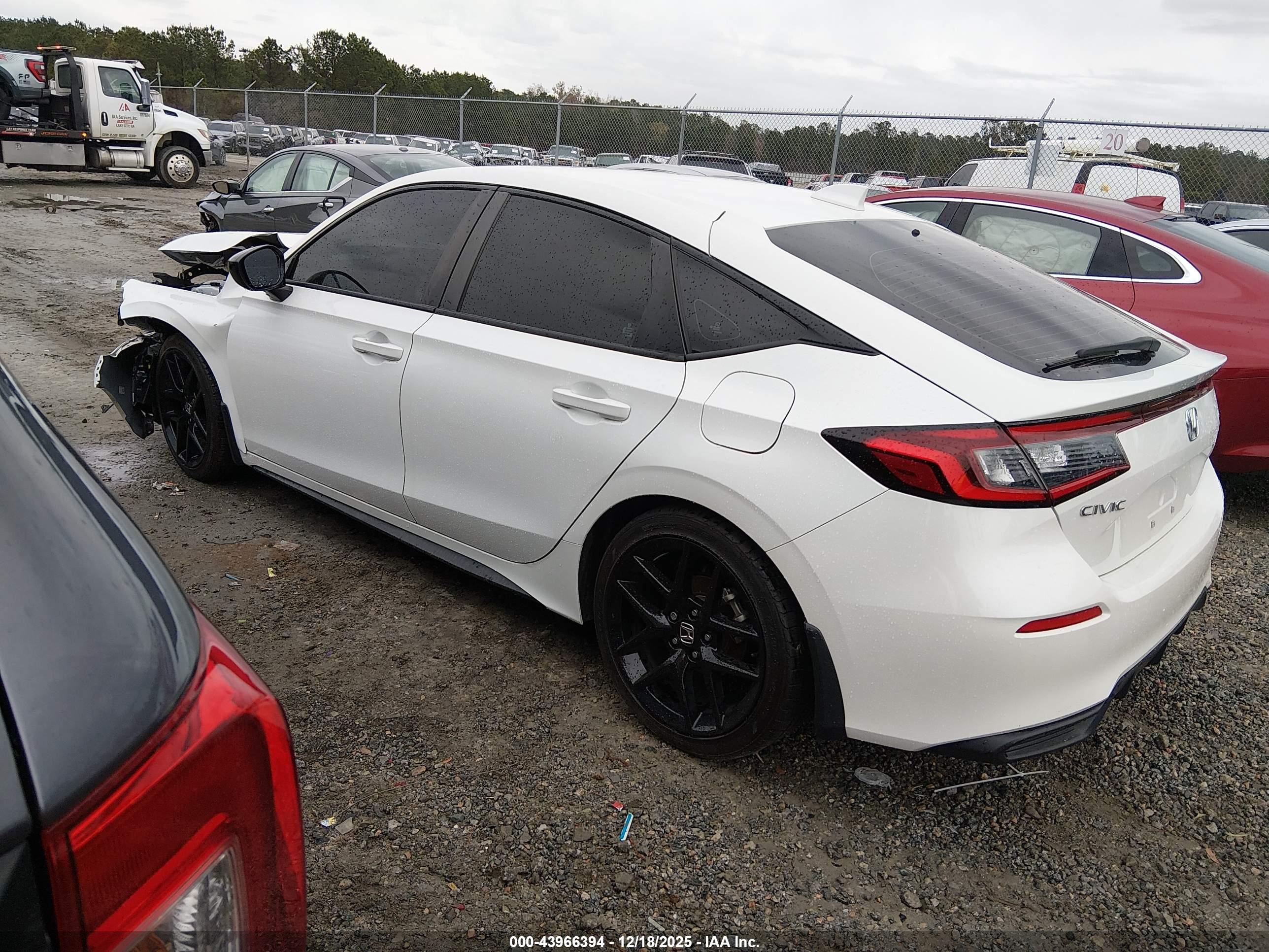 HONDA CIVIC image 3