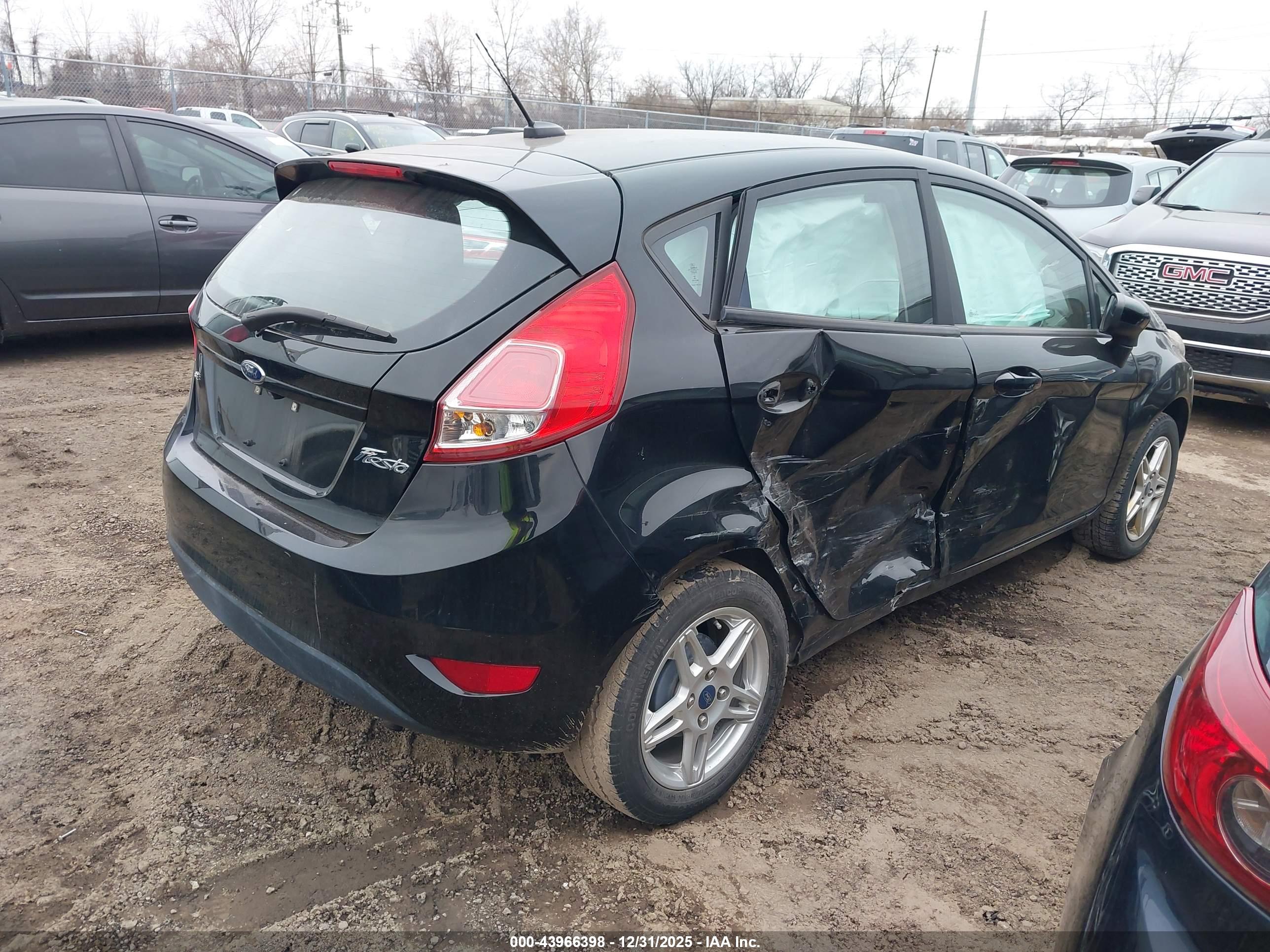 FORD FIESTA image 4