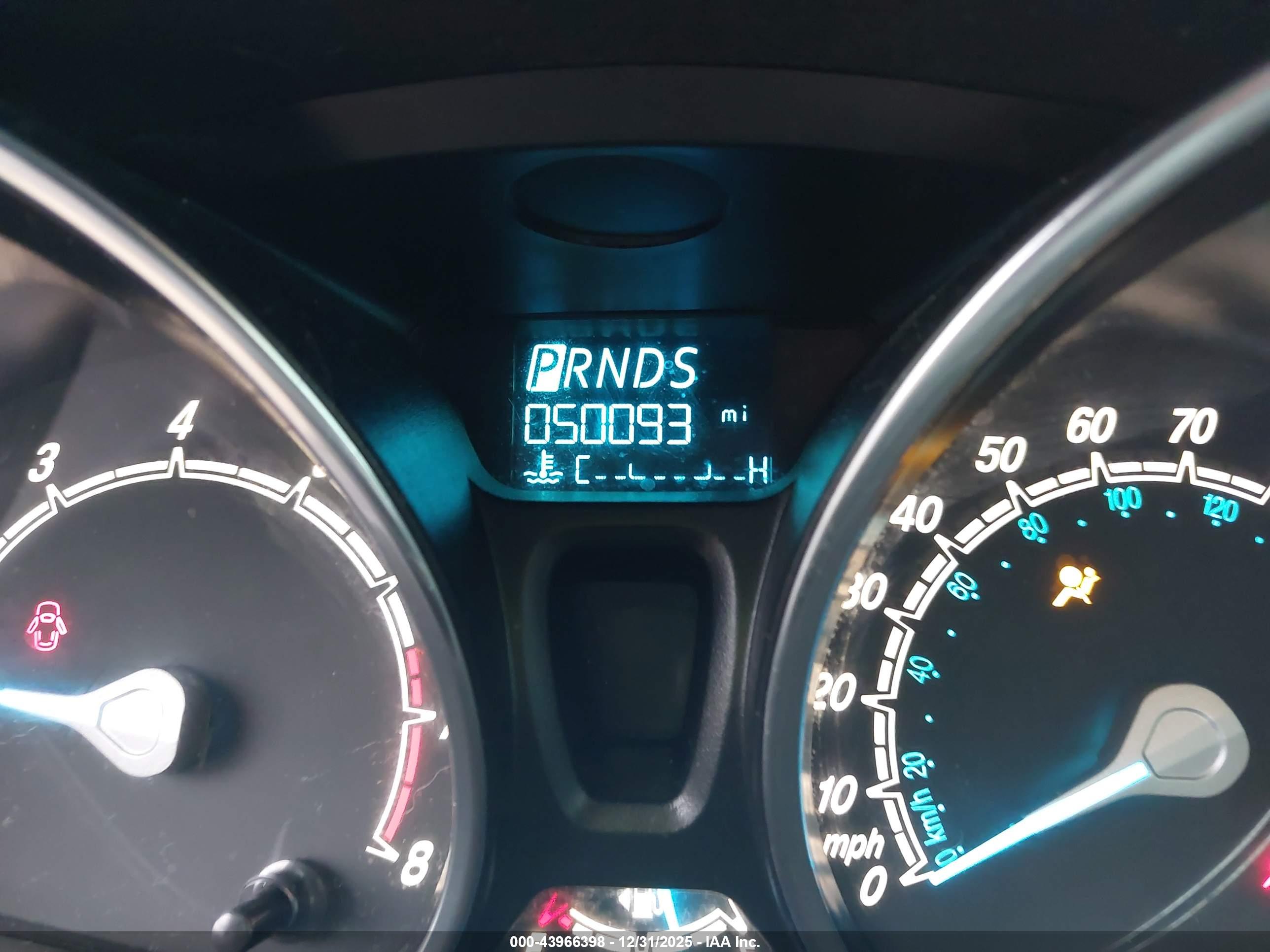 FORD FIESTA image 7