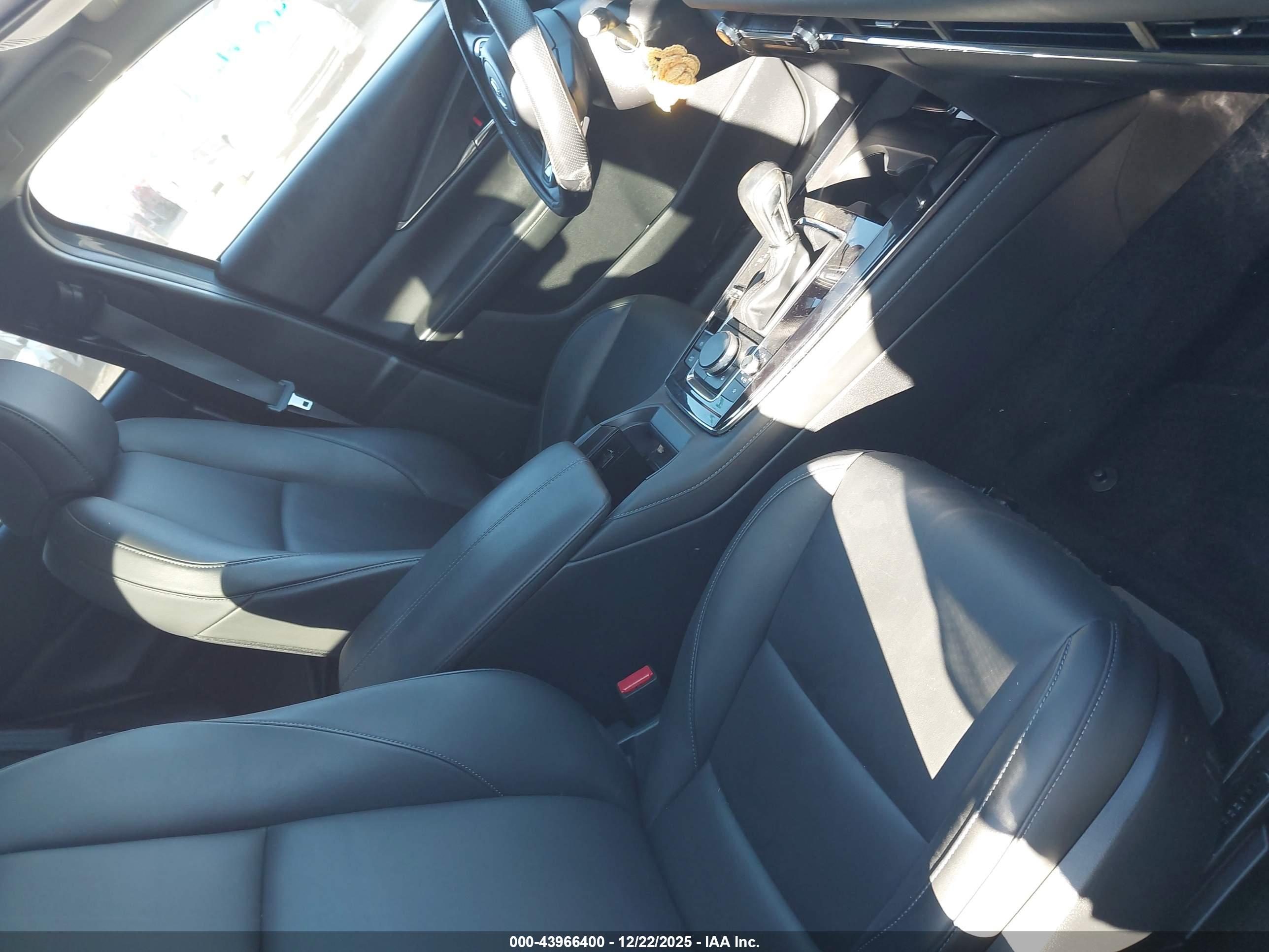 MAZDA CX-30 image 5