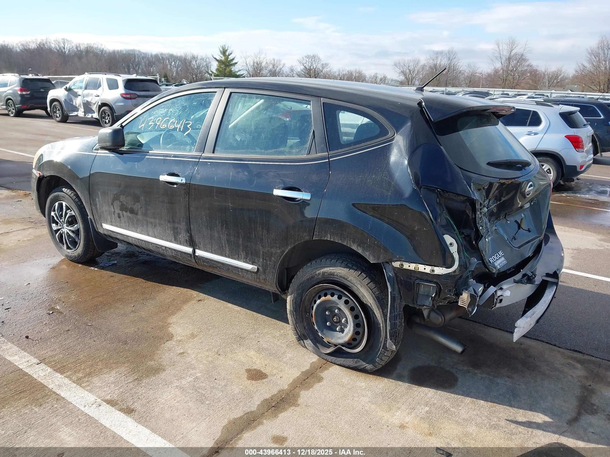 NISSAN ROGUE image 3