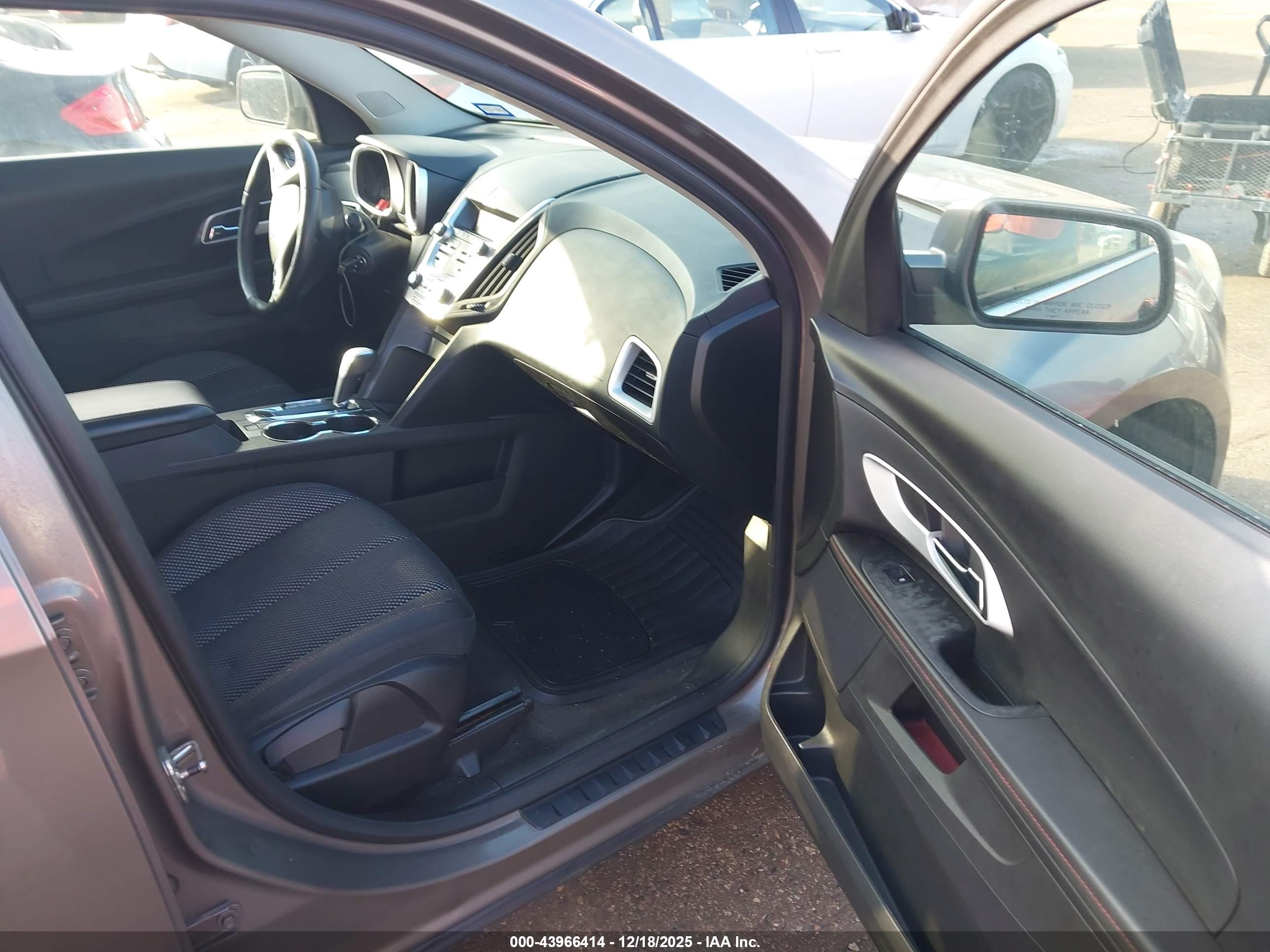 CHEVROLET EQUINOX image 5