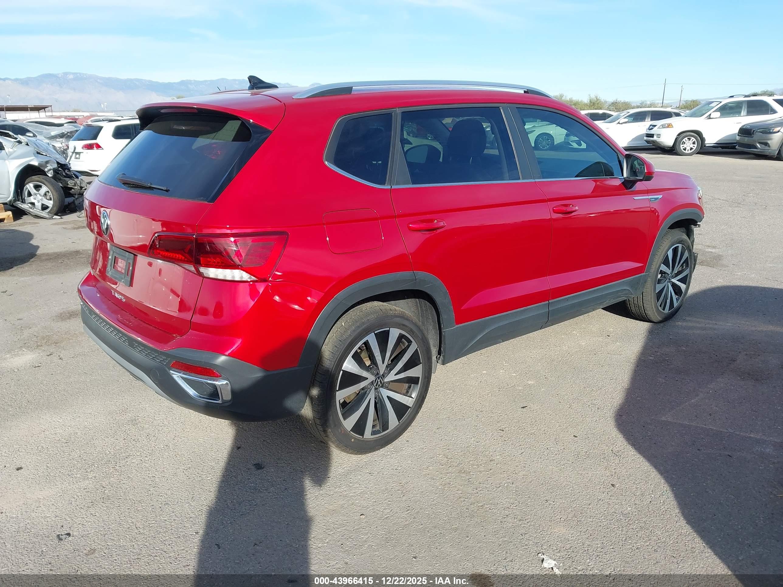 VOLKSWAGEN TAOS image 4