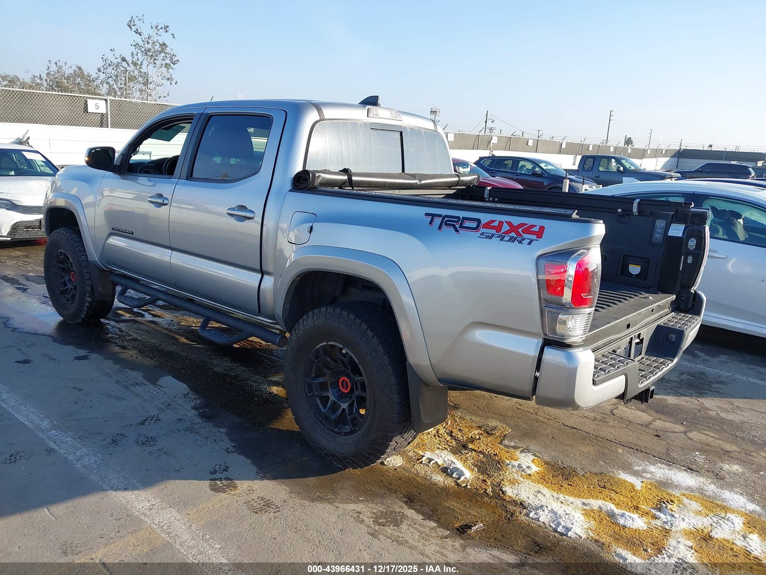 TOYOTA TACOMA image 3