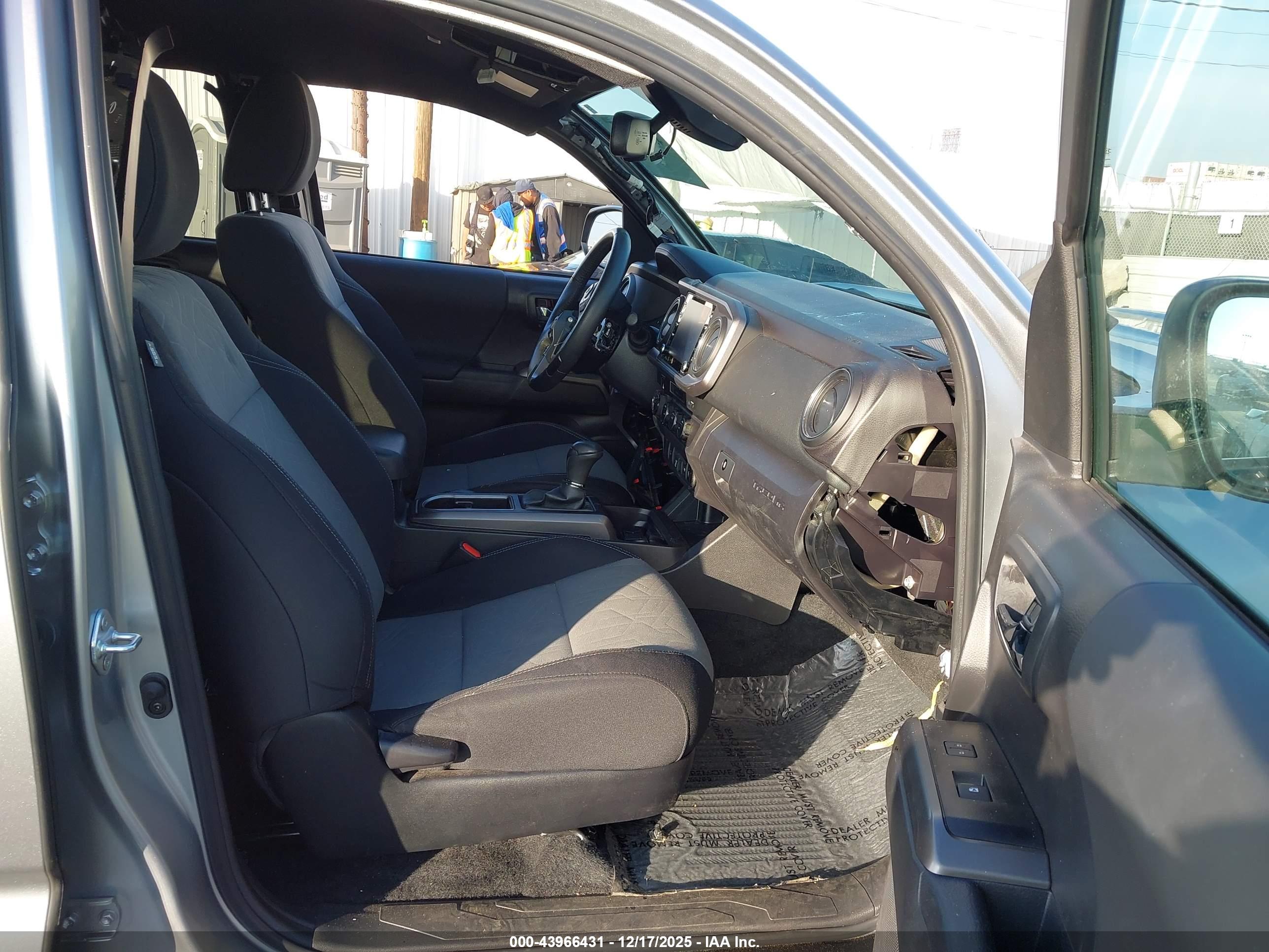 TOYOTA TACOMA image 5