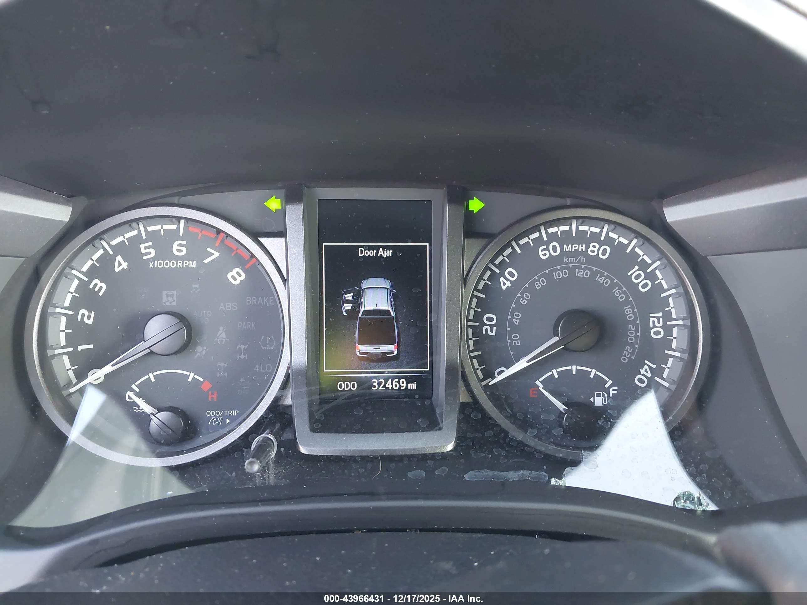 TOYOTA TACOMA image 7