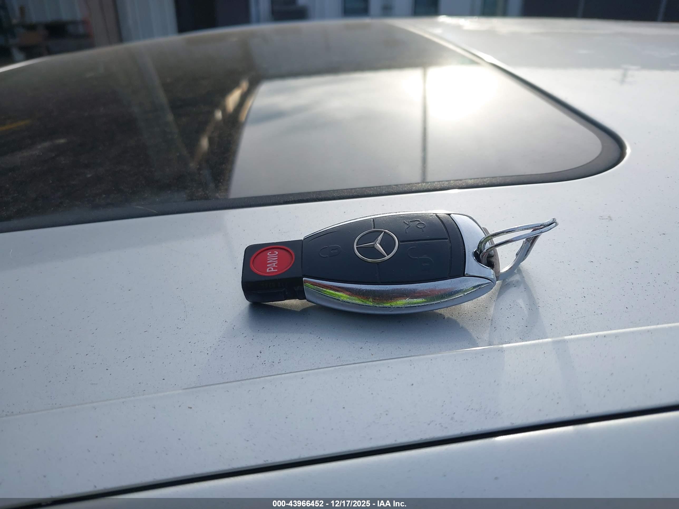 MERCEDES-BENZ S image 11