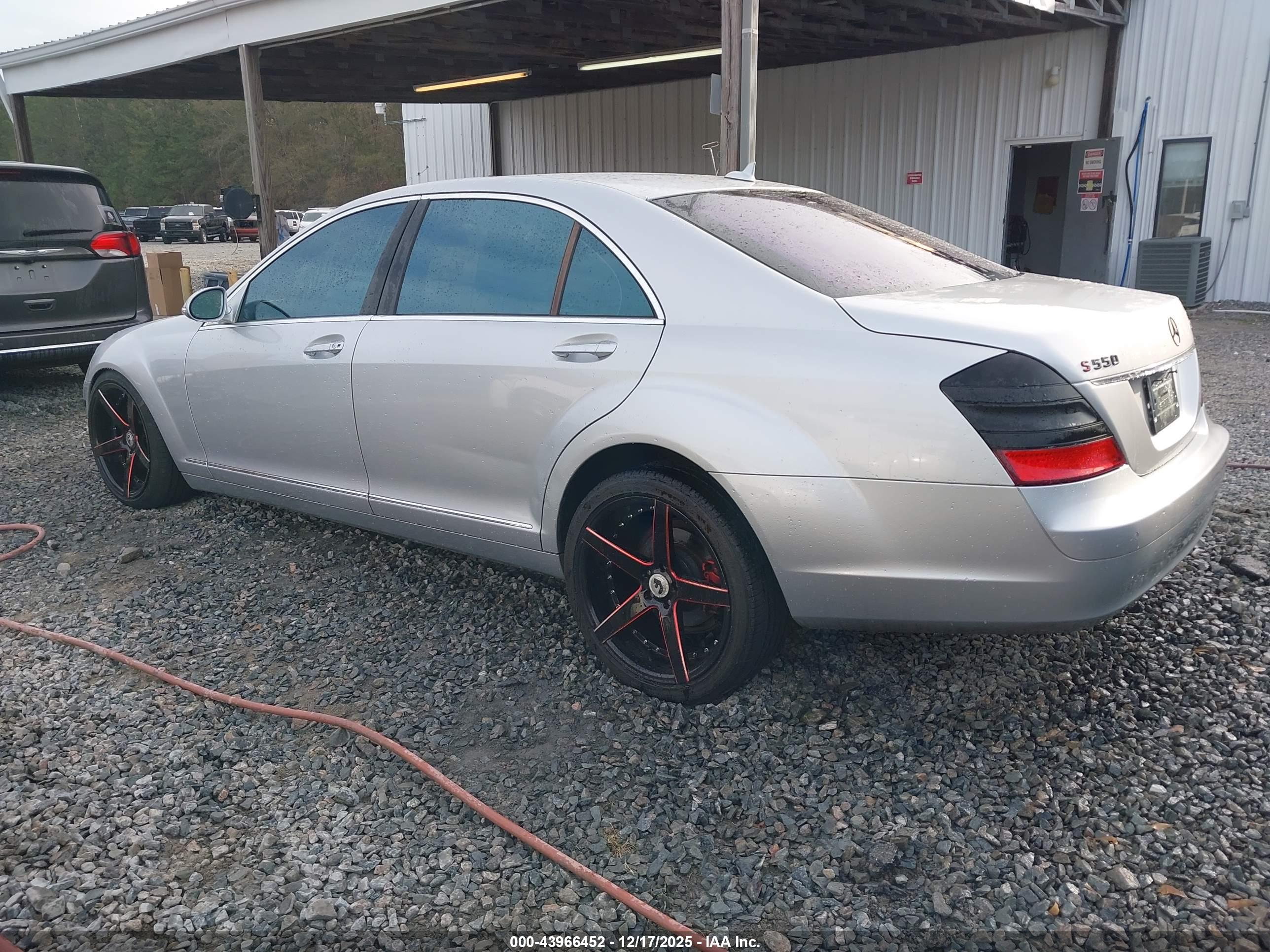 MERCEDES-BENZ S image 3