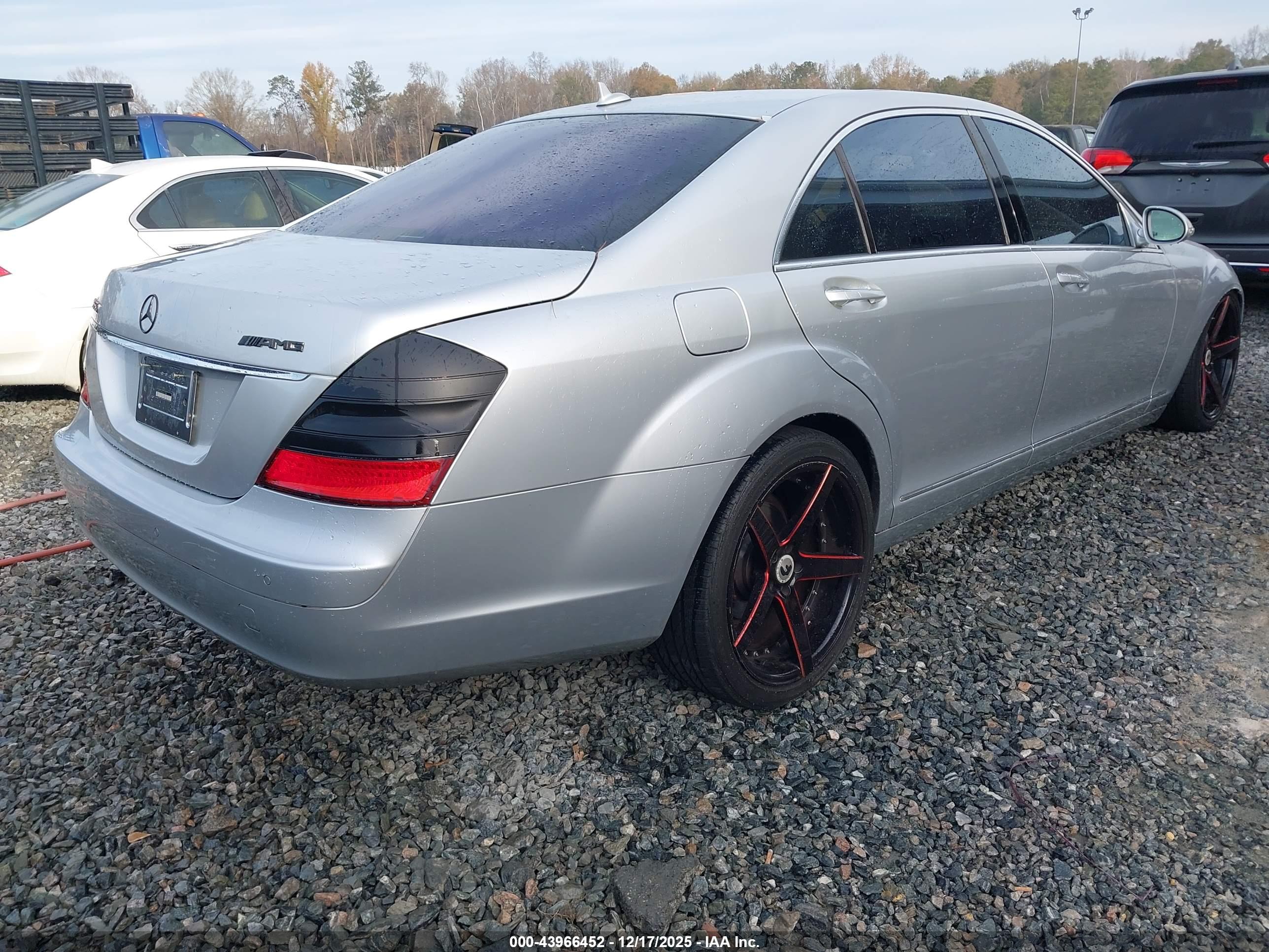 MERCEDES-BENZ S image 4