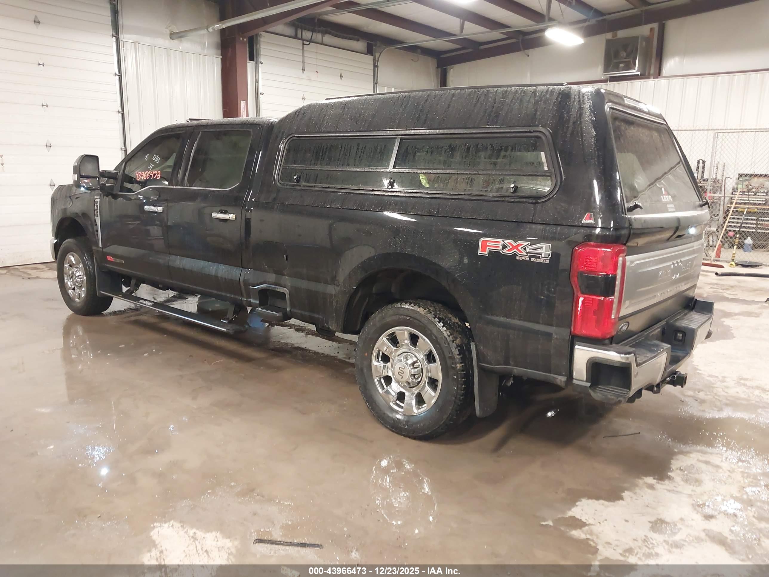 FORD F-350 image 3