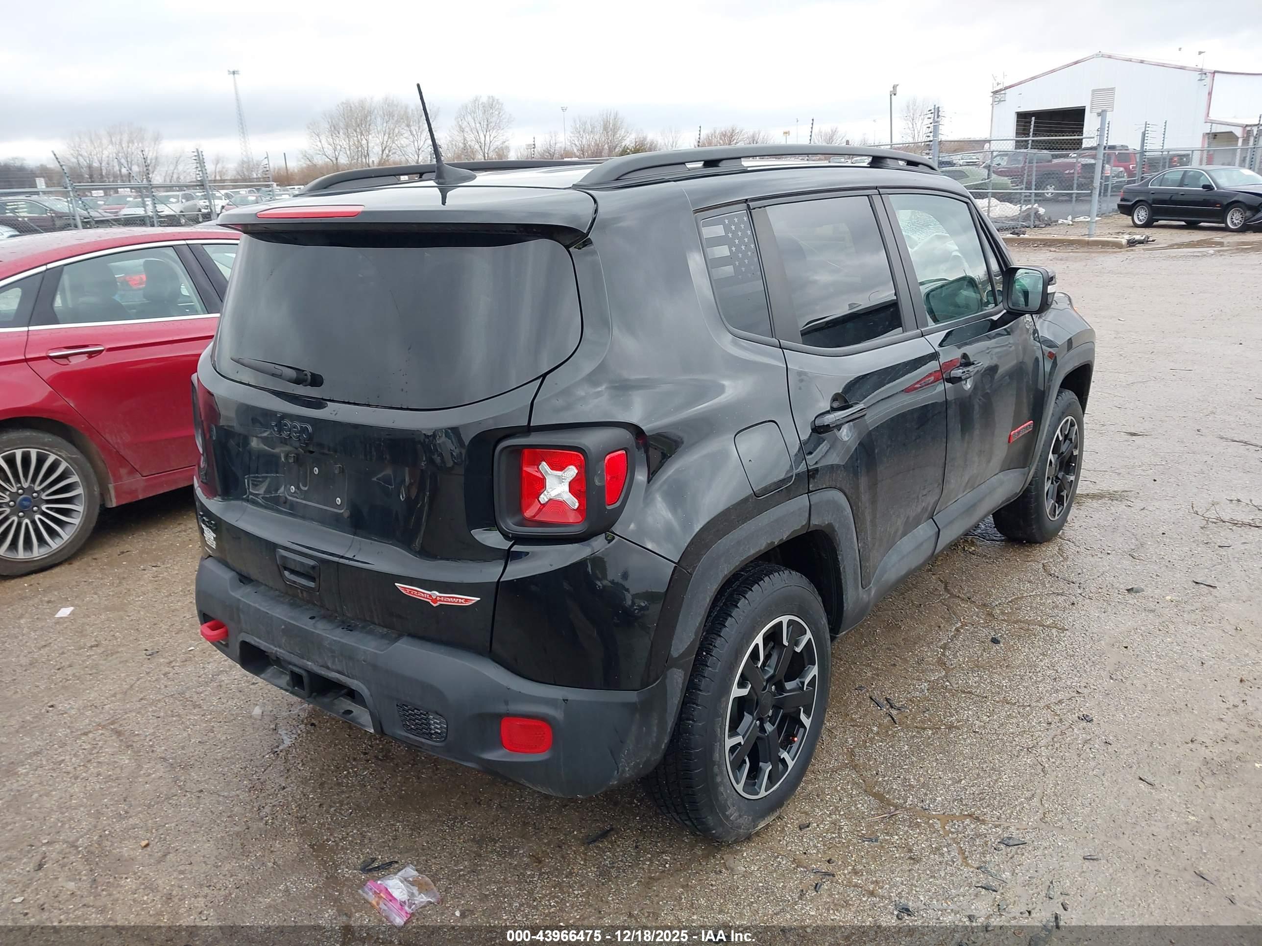 JEEP RENEGADE image 4