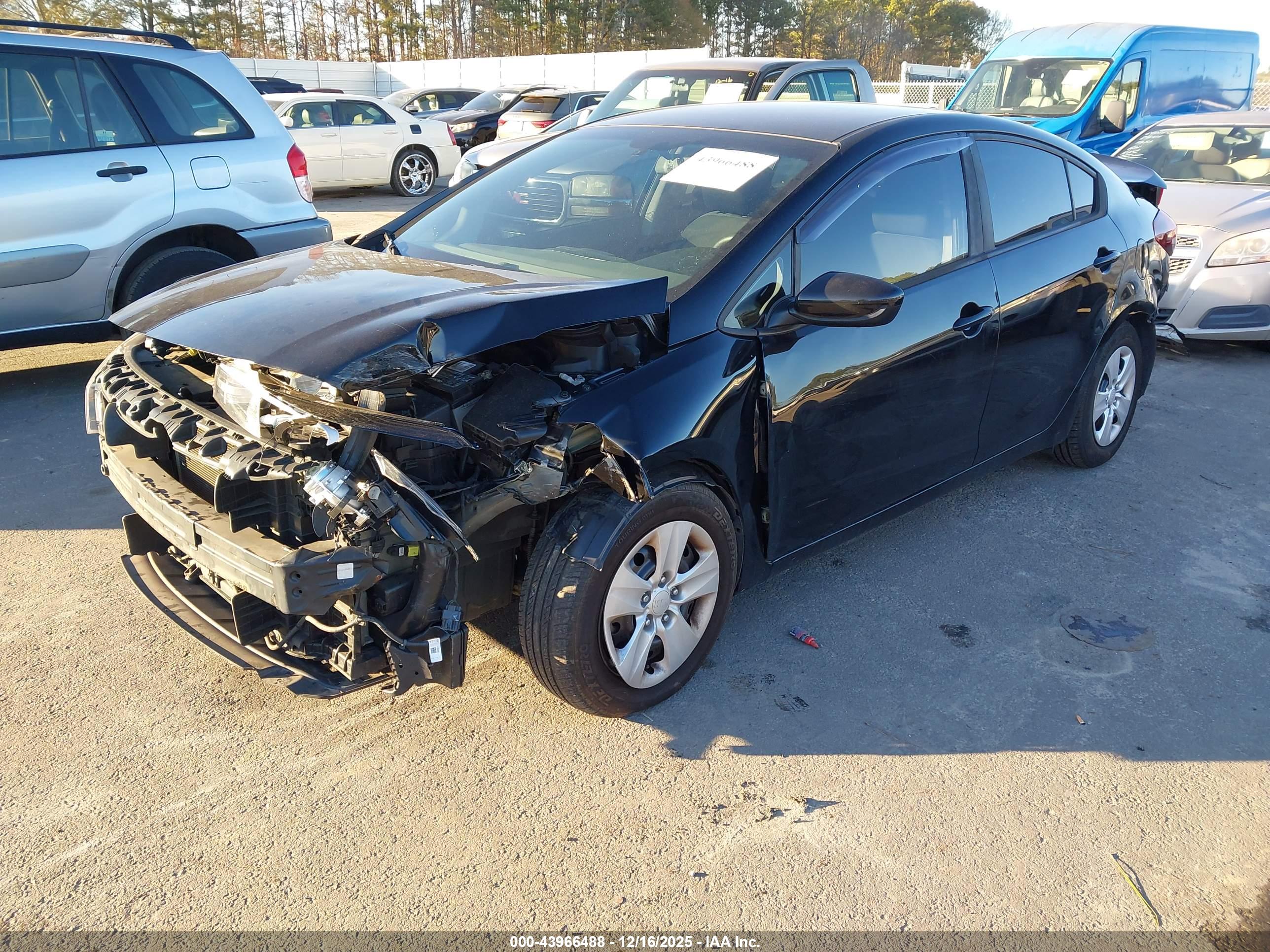 KIA FORTE image 2