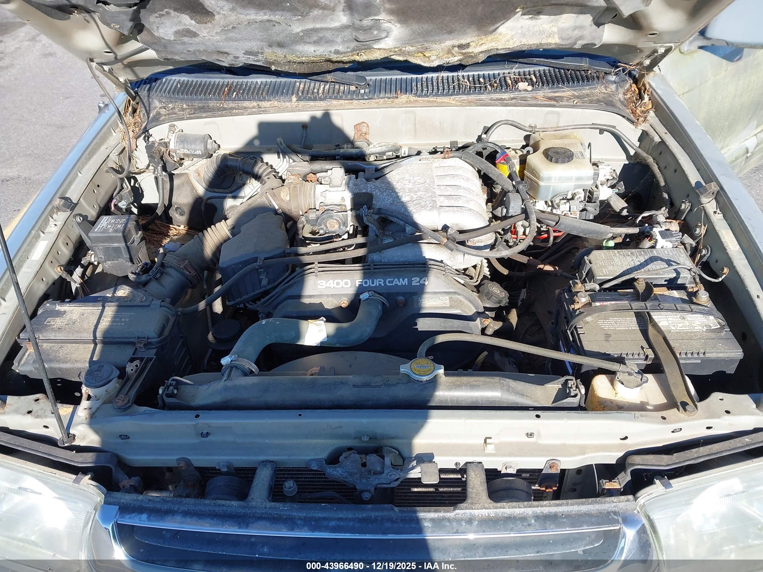 TOYOTA 4RUNNER image 10
