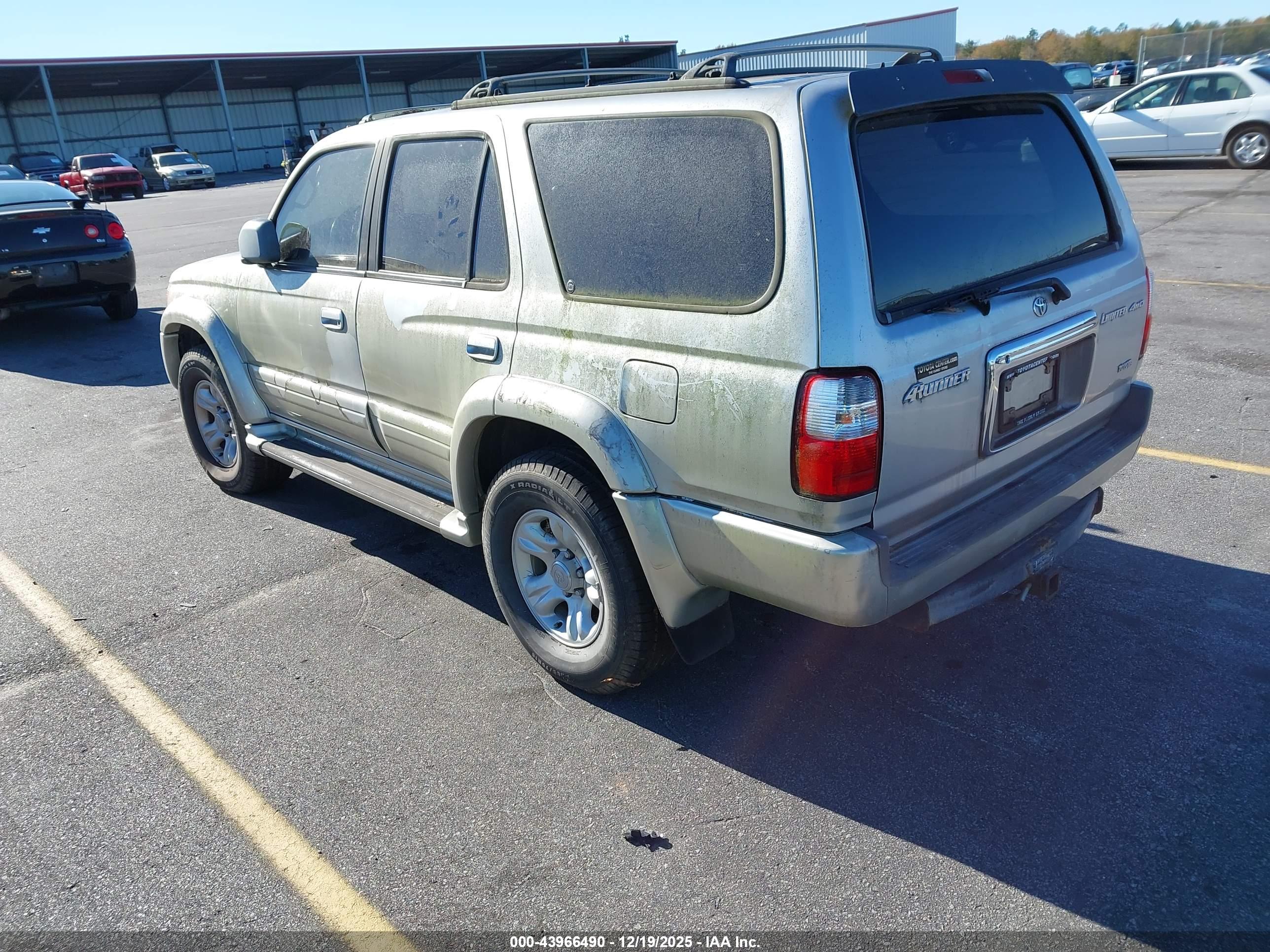 TOYOTA 4RUNNER image 3