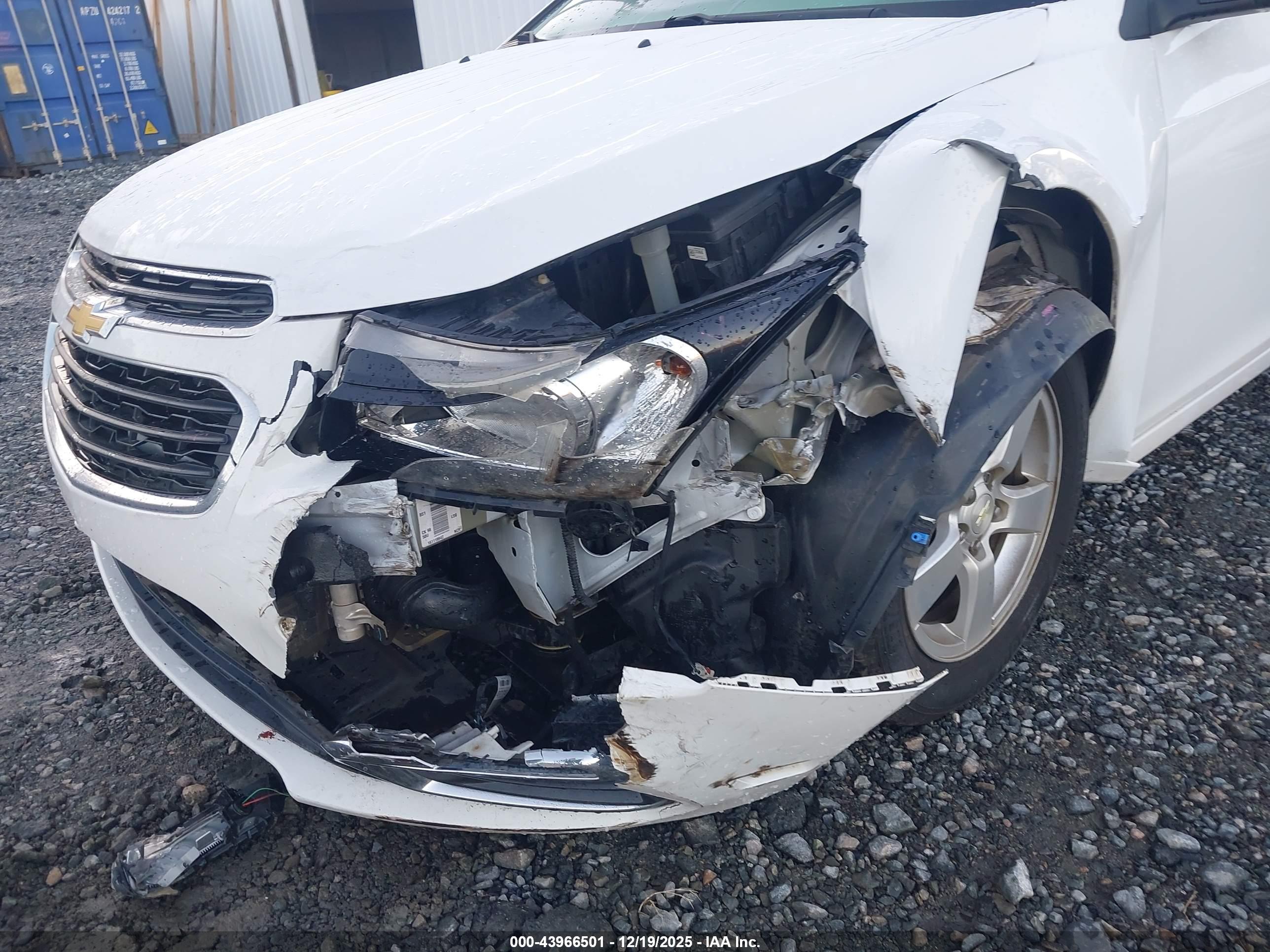 CHEVROLET CRUZE image 6