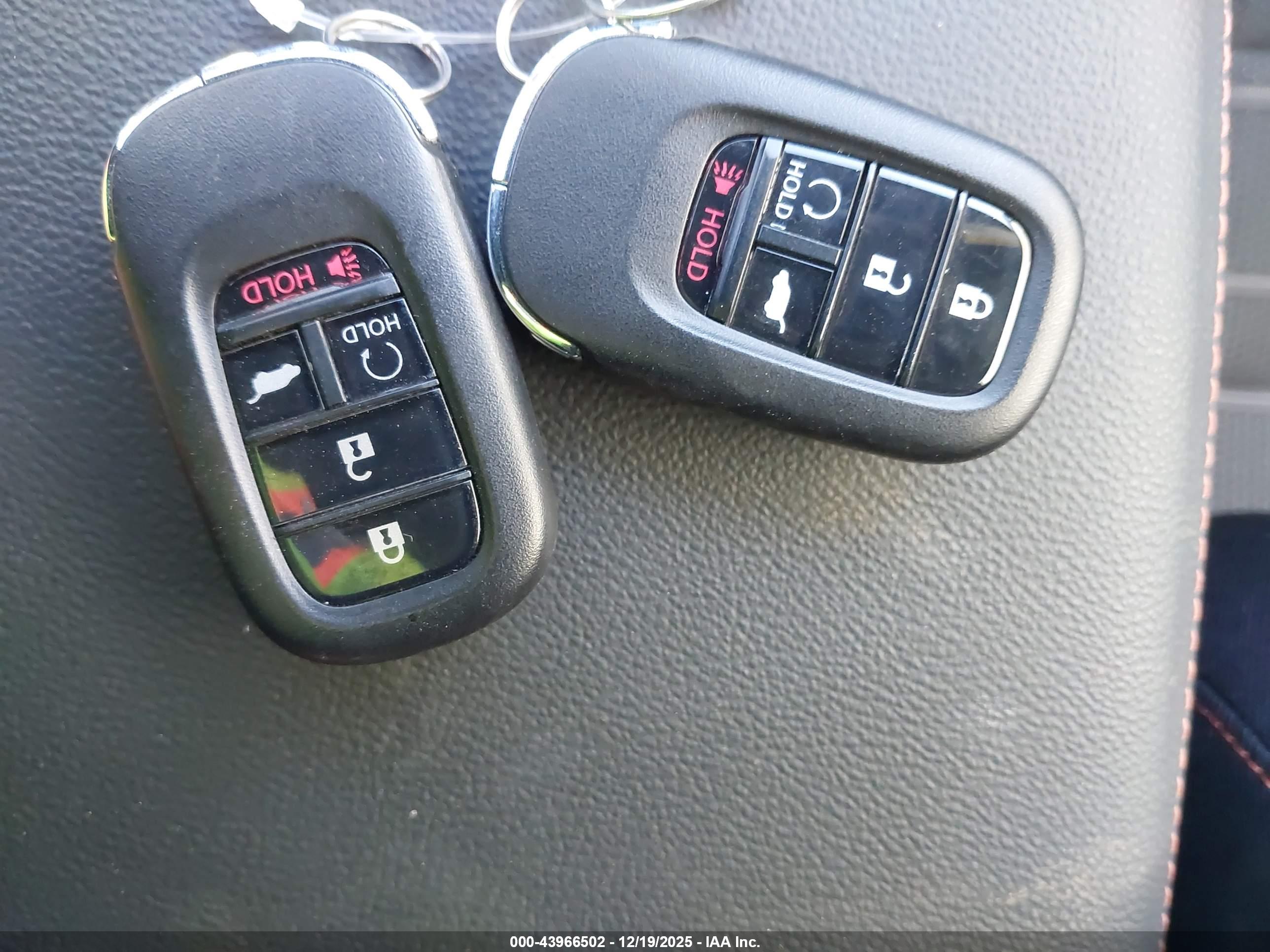 HONDA CR-V image 11