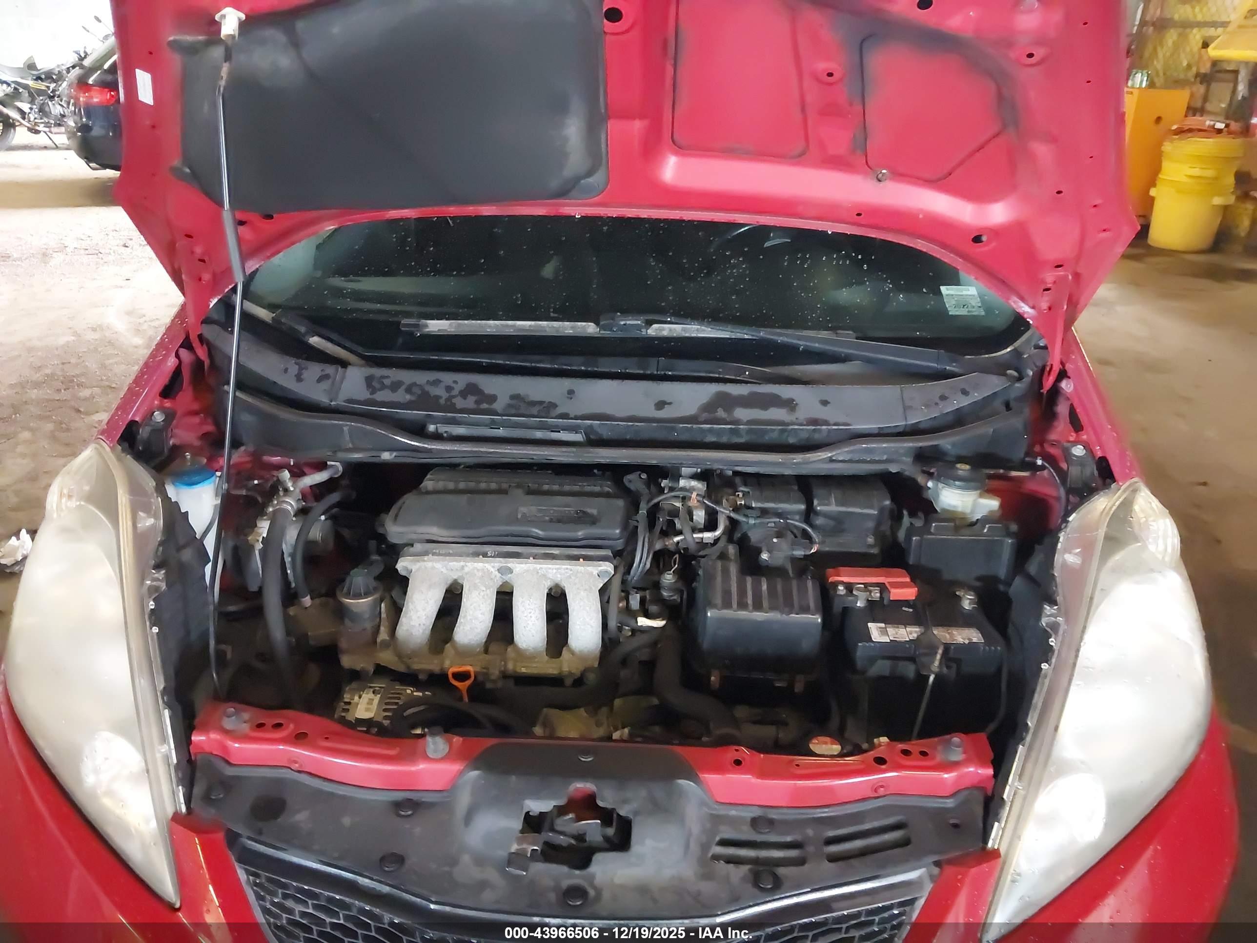 HONDA FIT image 10