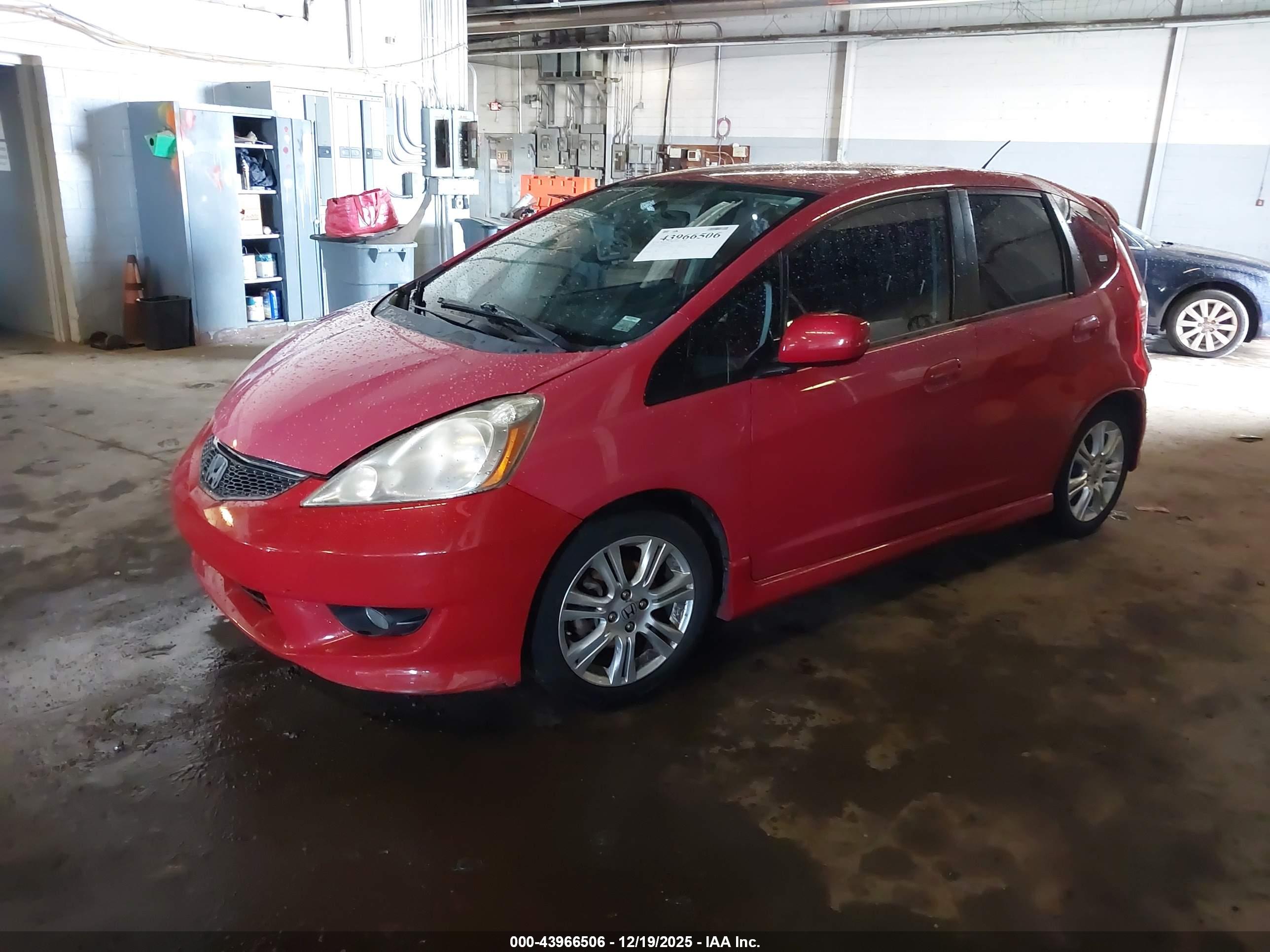 HONDA FIT image 2
