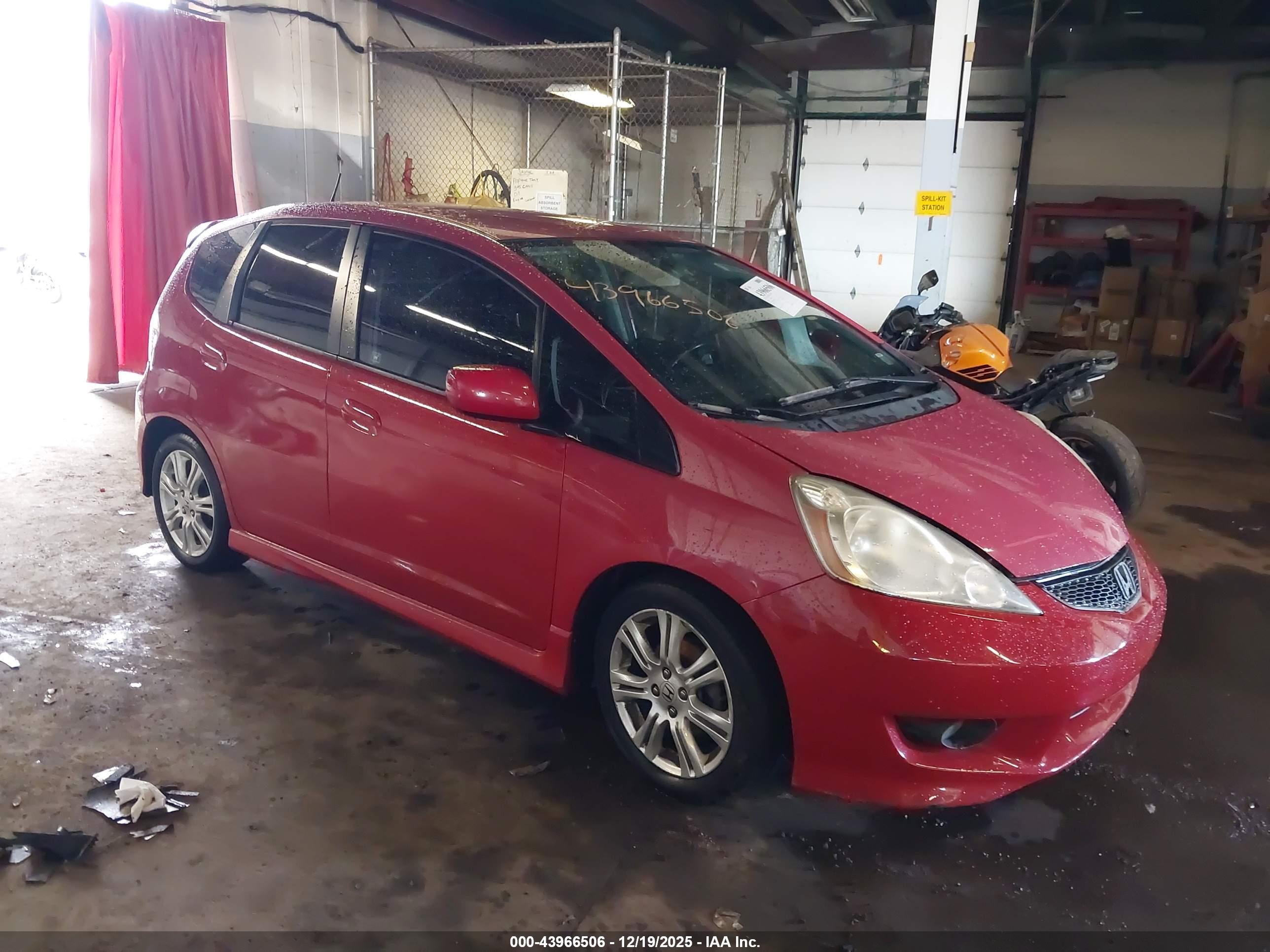 HONDA FIT image 6