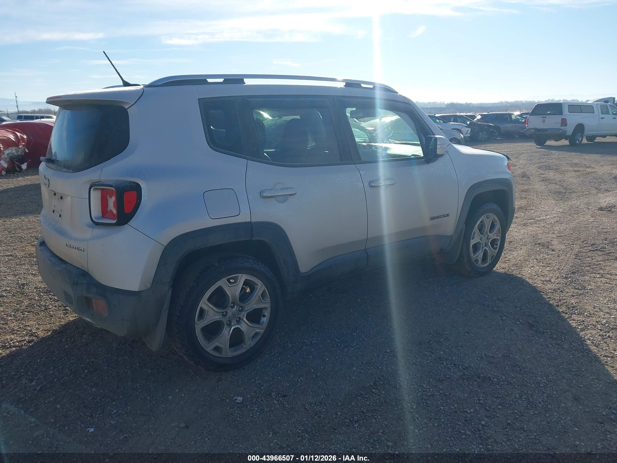 JEEP RENEGADE image 4