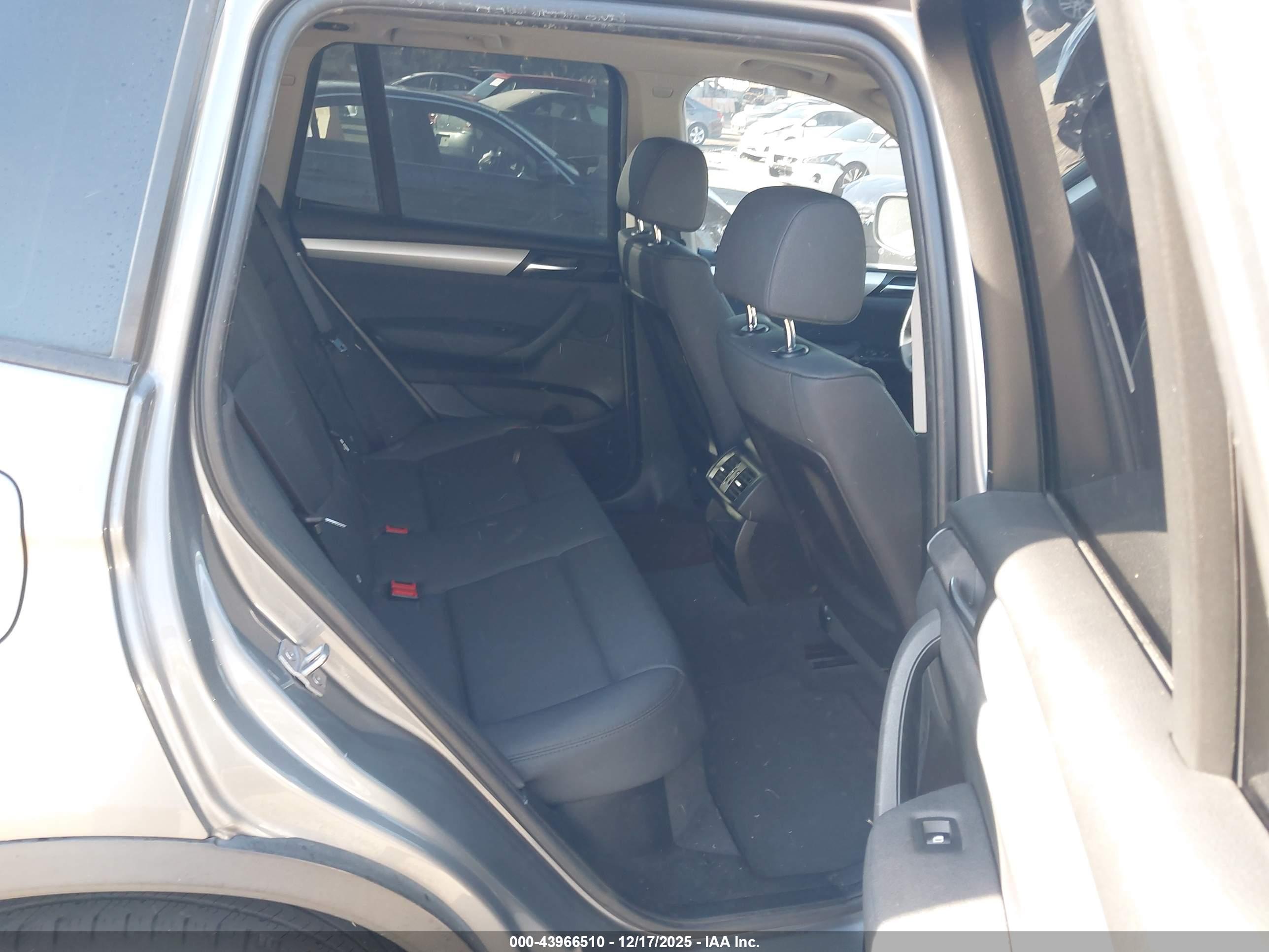 BMW X3 image 8