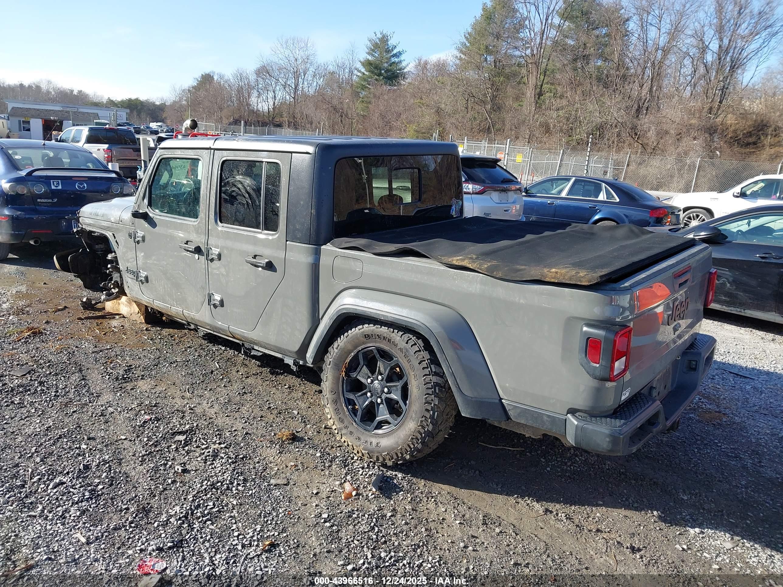 JEEP GLADIATOR image 3