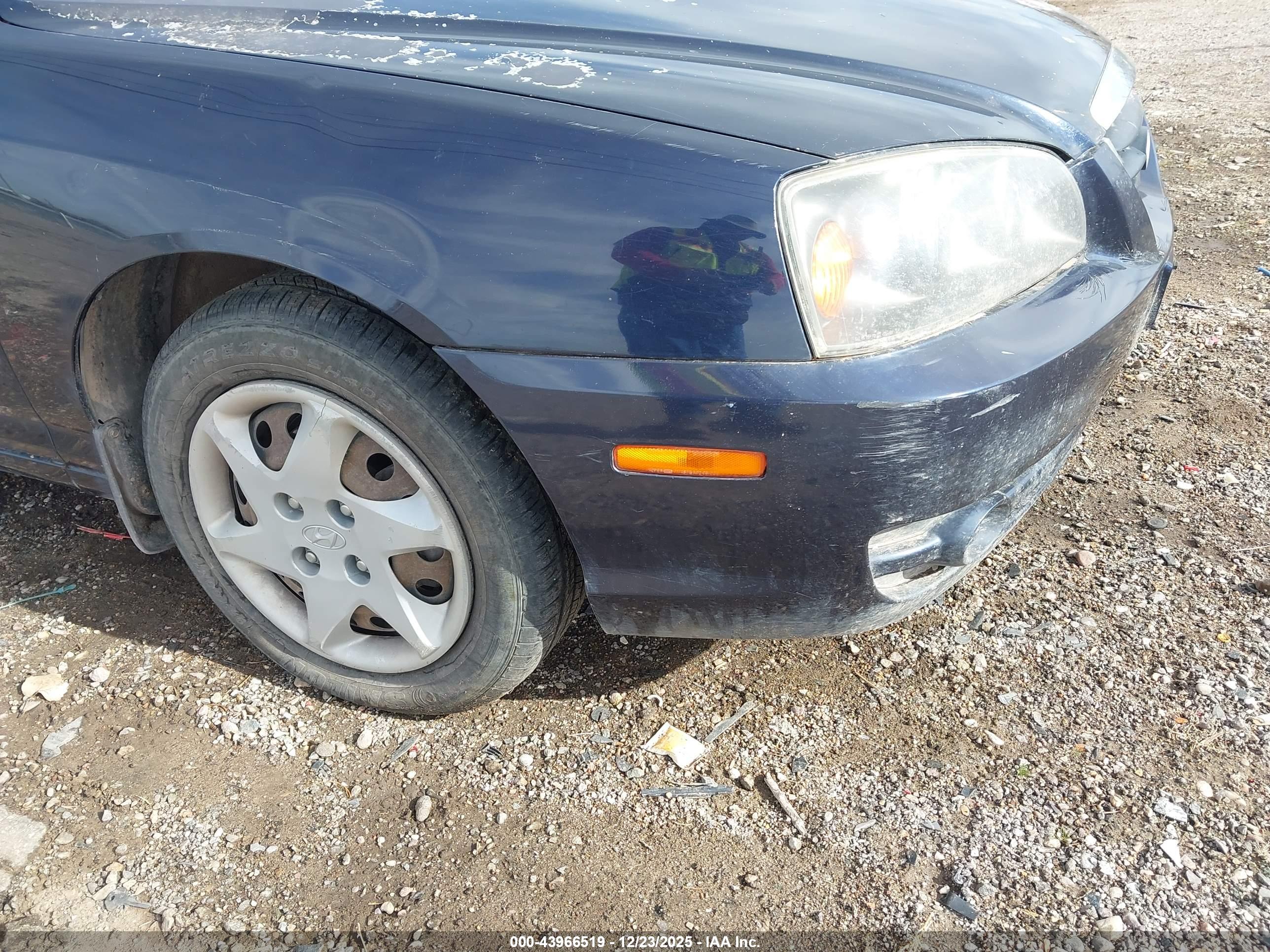 HYUNDAI ELANTRA image 6