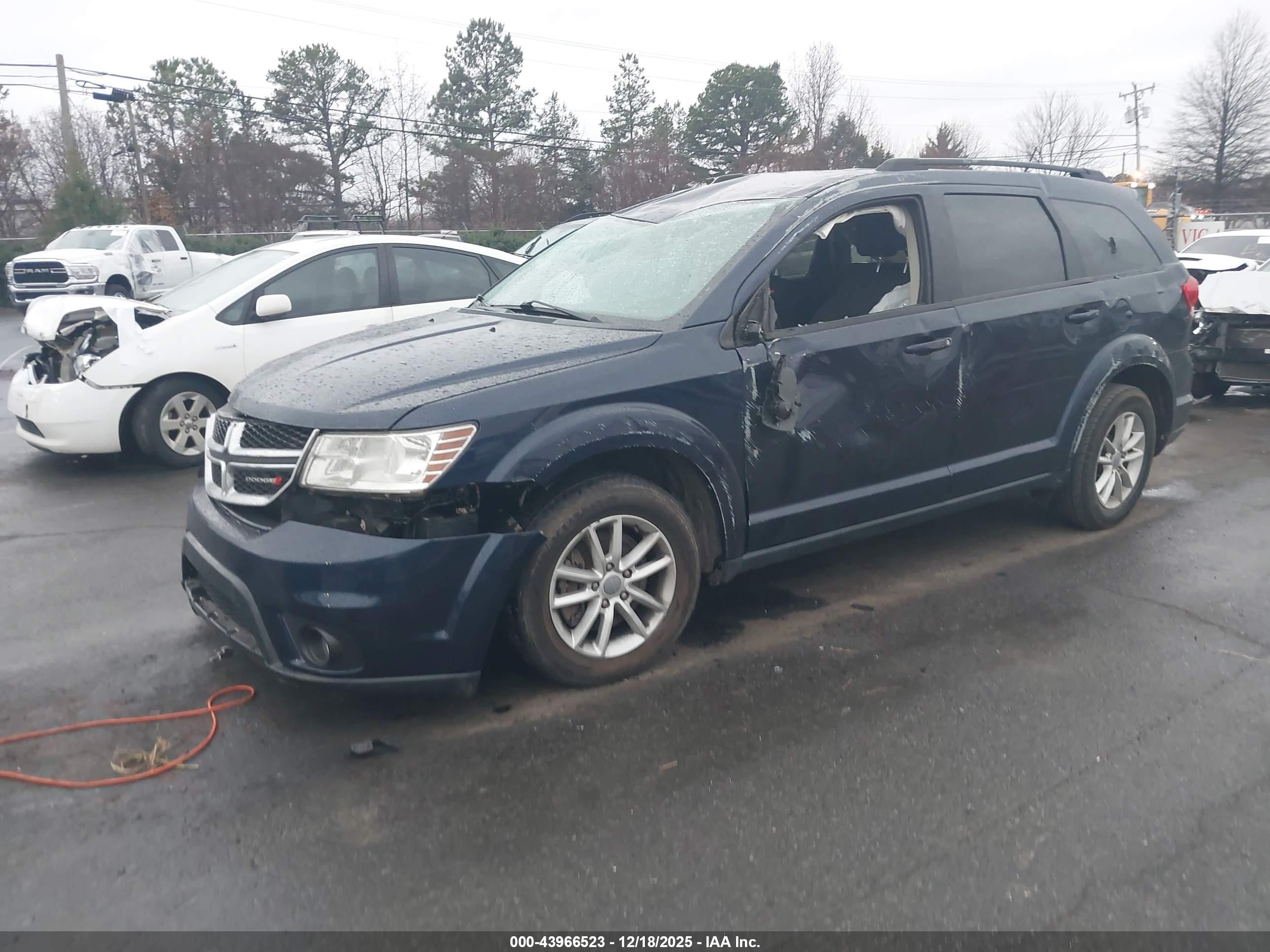 DODGE JOURNEY image 2