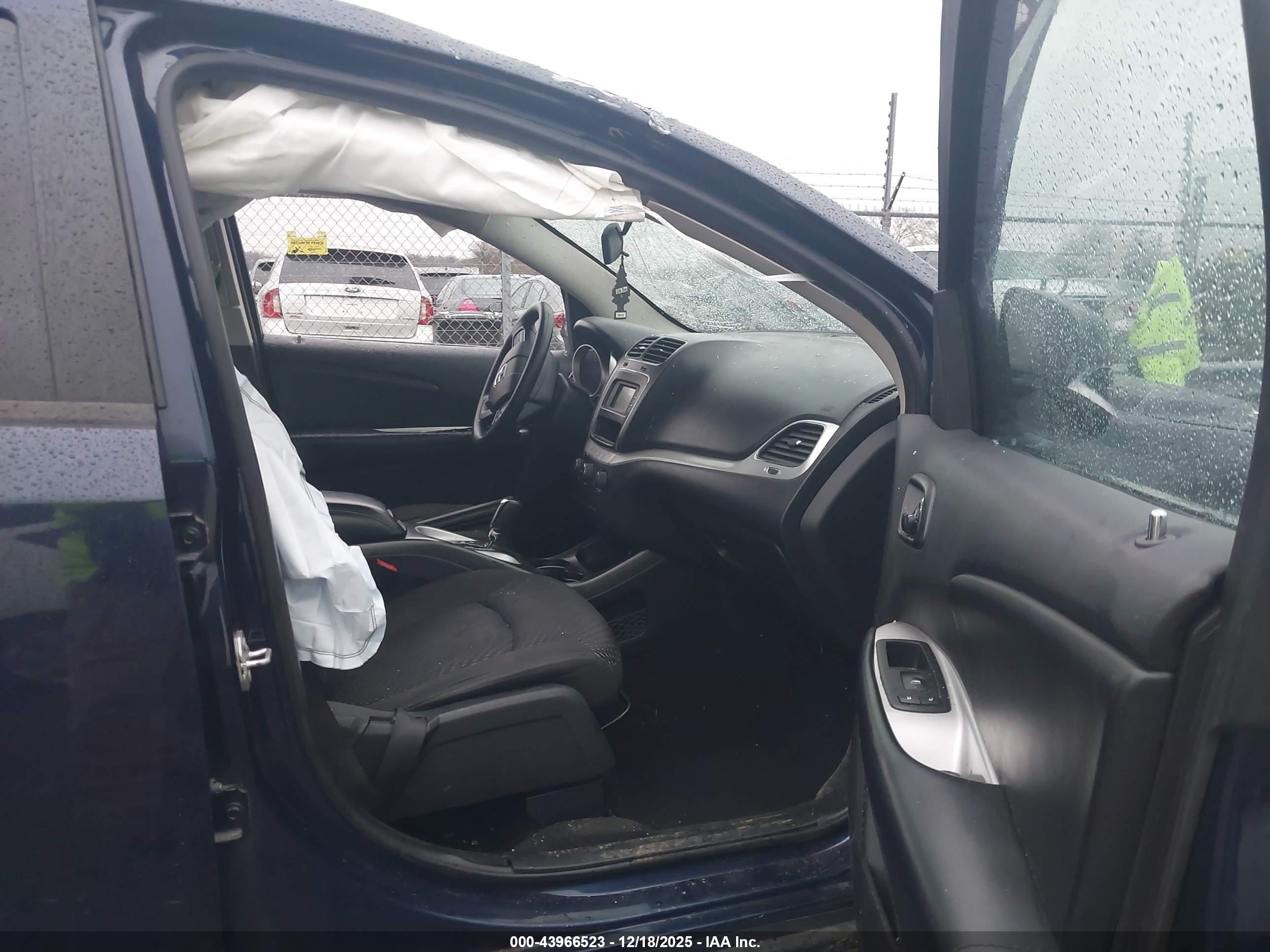 DODGE JOURNEY image 5